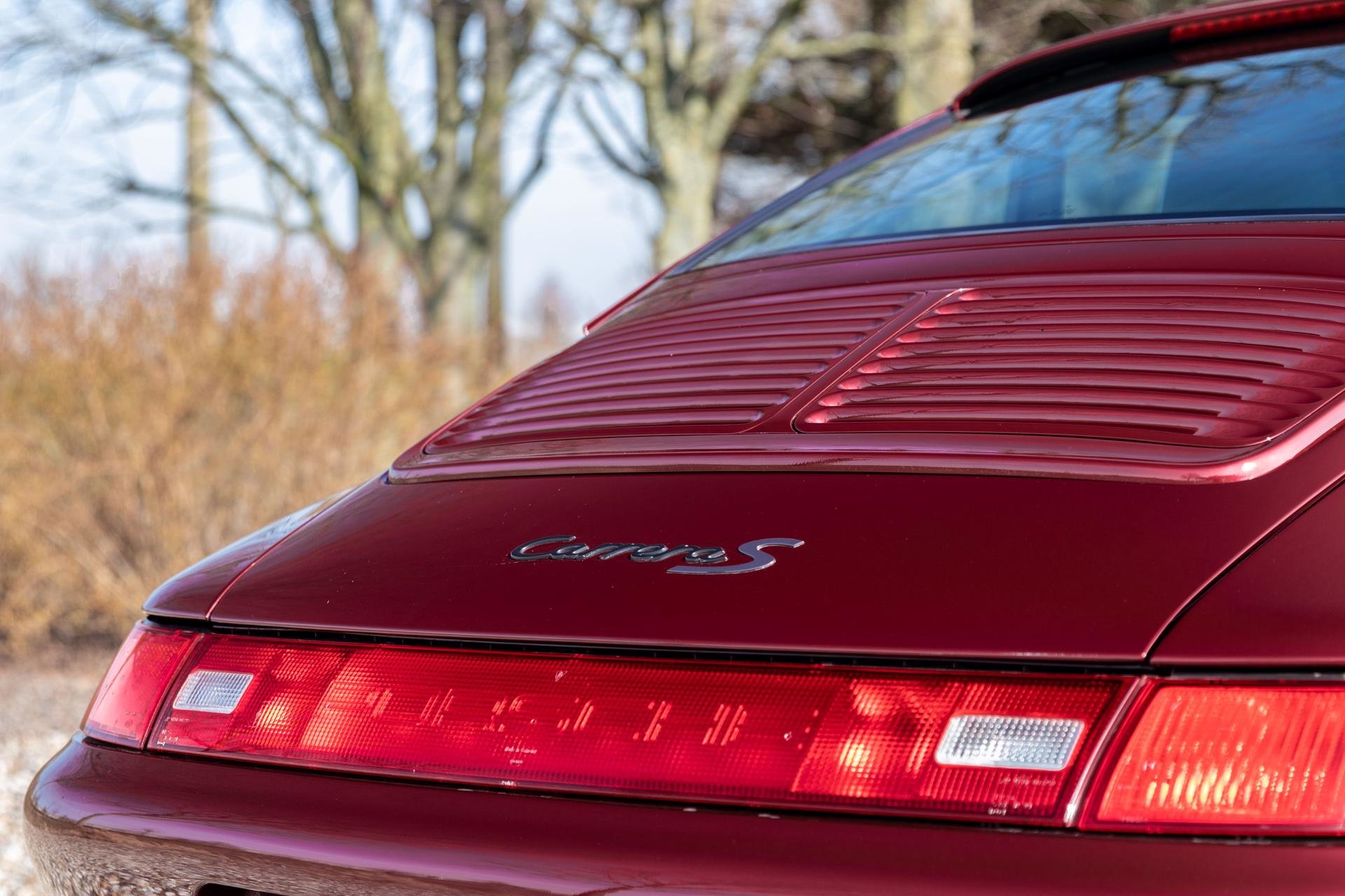 Real Art on Wheels | Porsche 993 Carrera 2S Arenarot