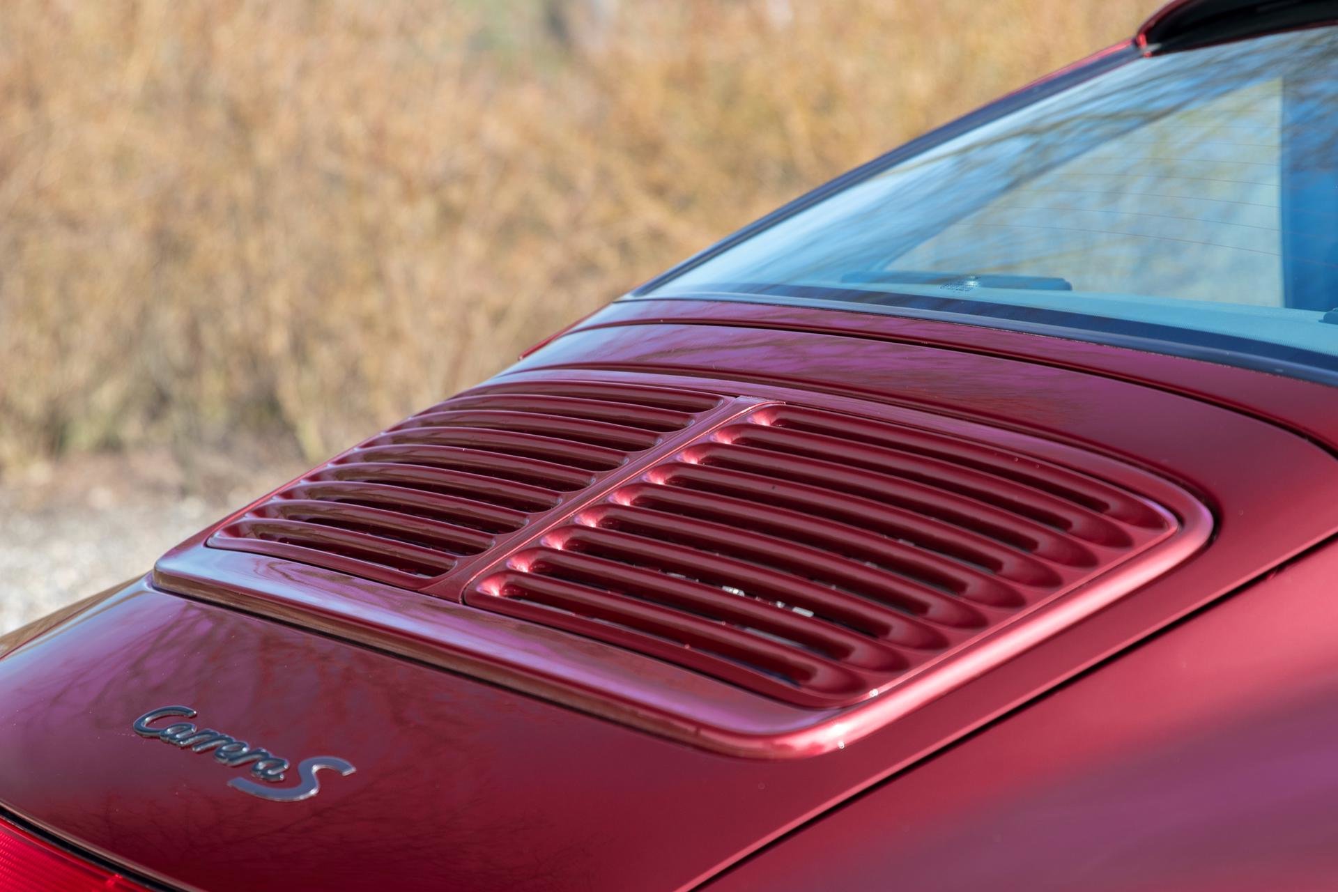 Real Art on Wheels | Porsche 993 Carrera 2S Arenarot