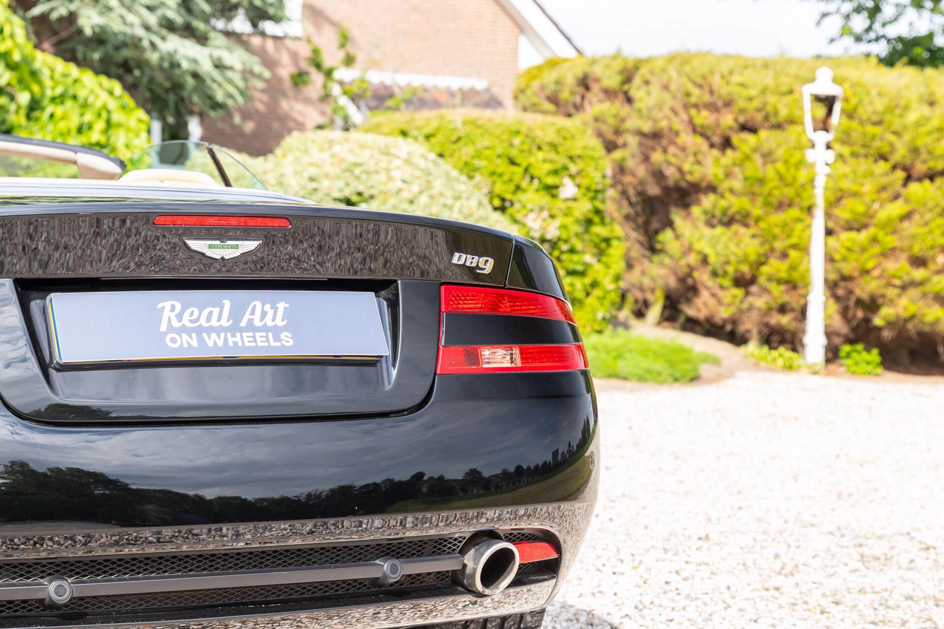 Aston Martin DB9 Volante