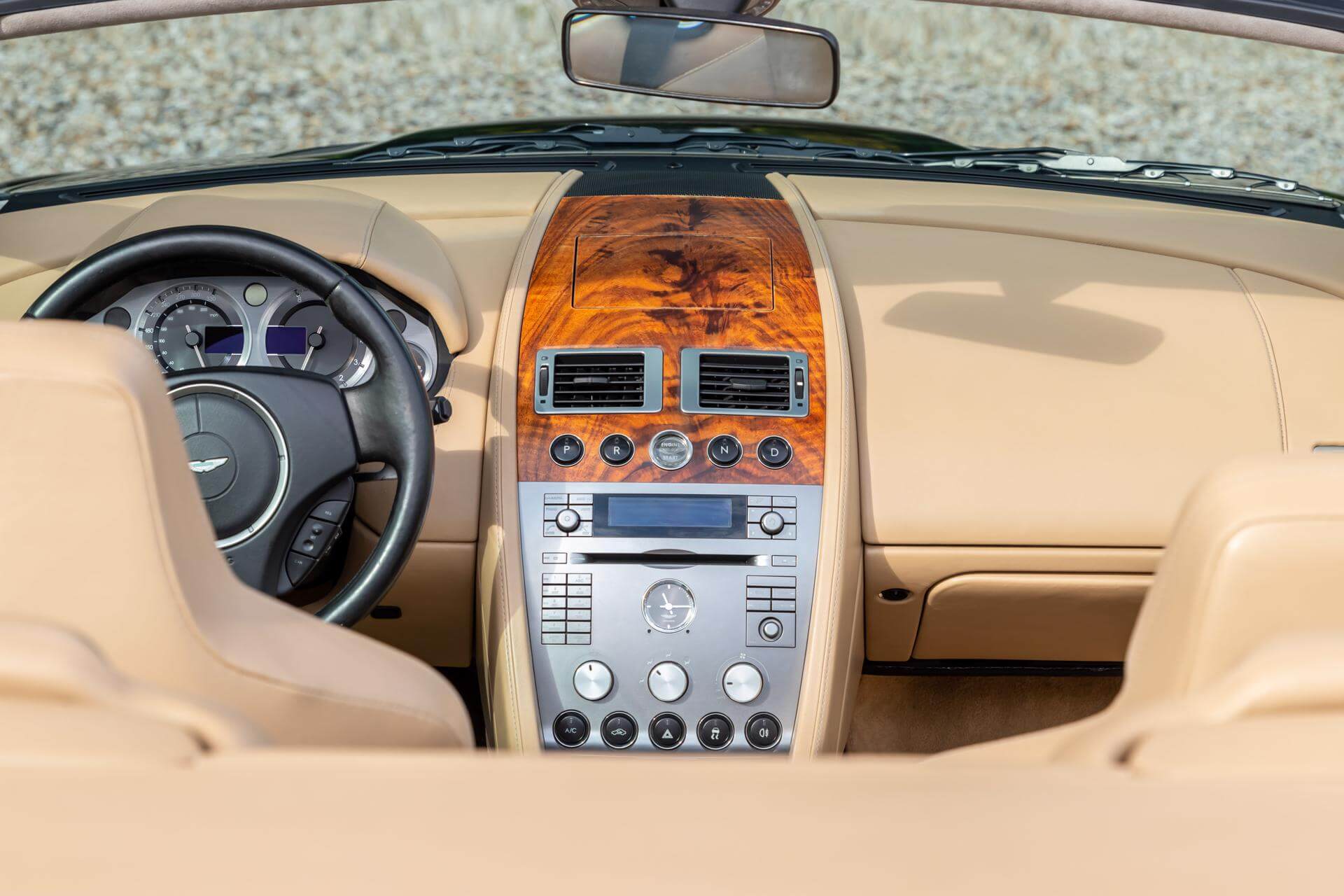 Aston Martin DB9 Volante