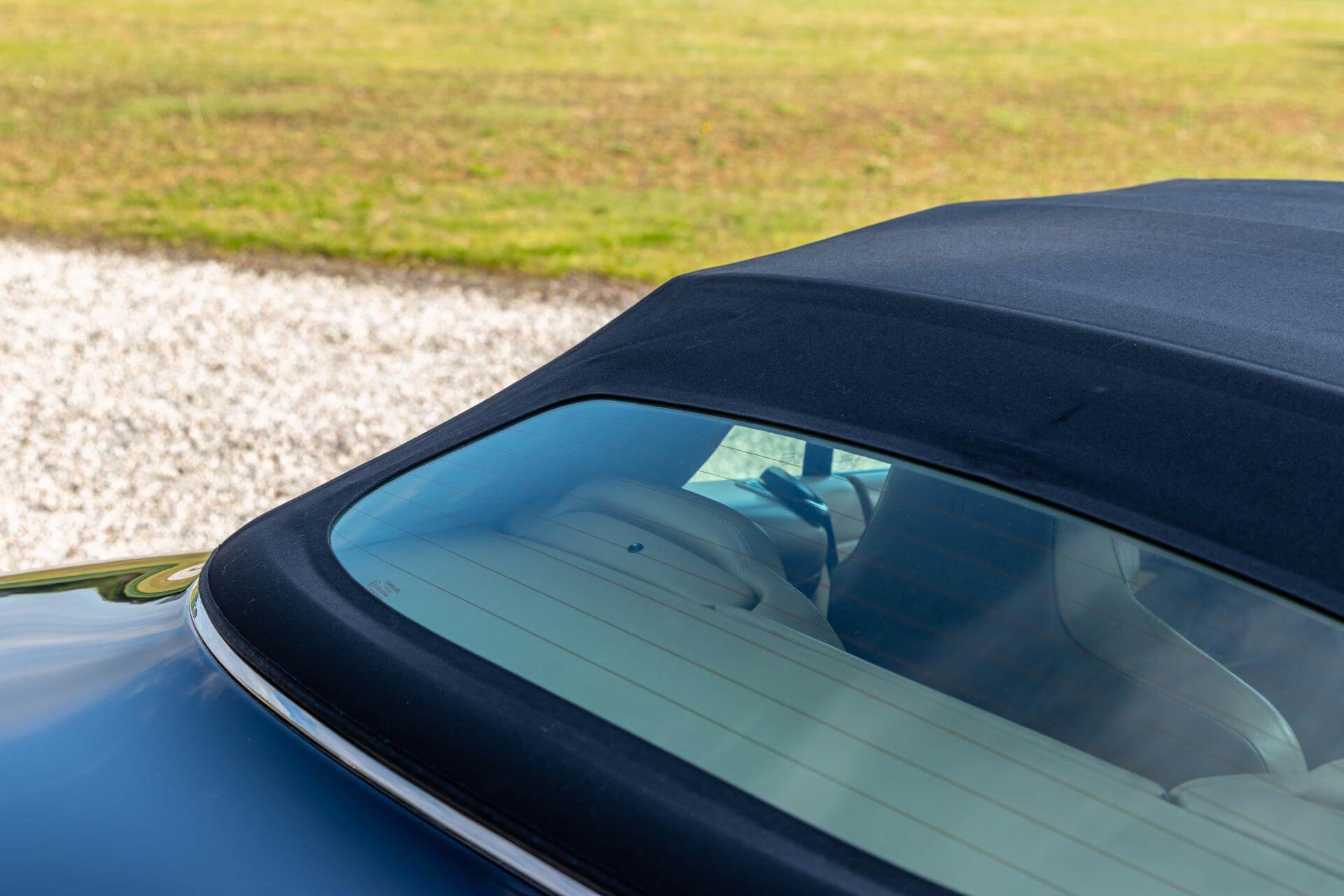 Aston Martin DB9 Volante