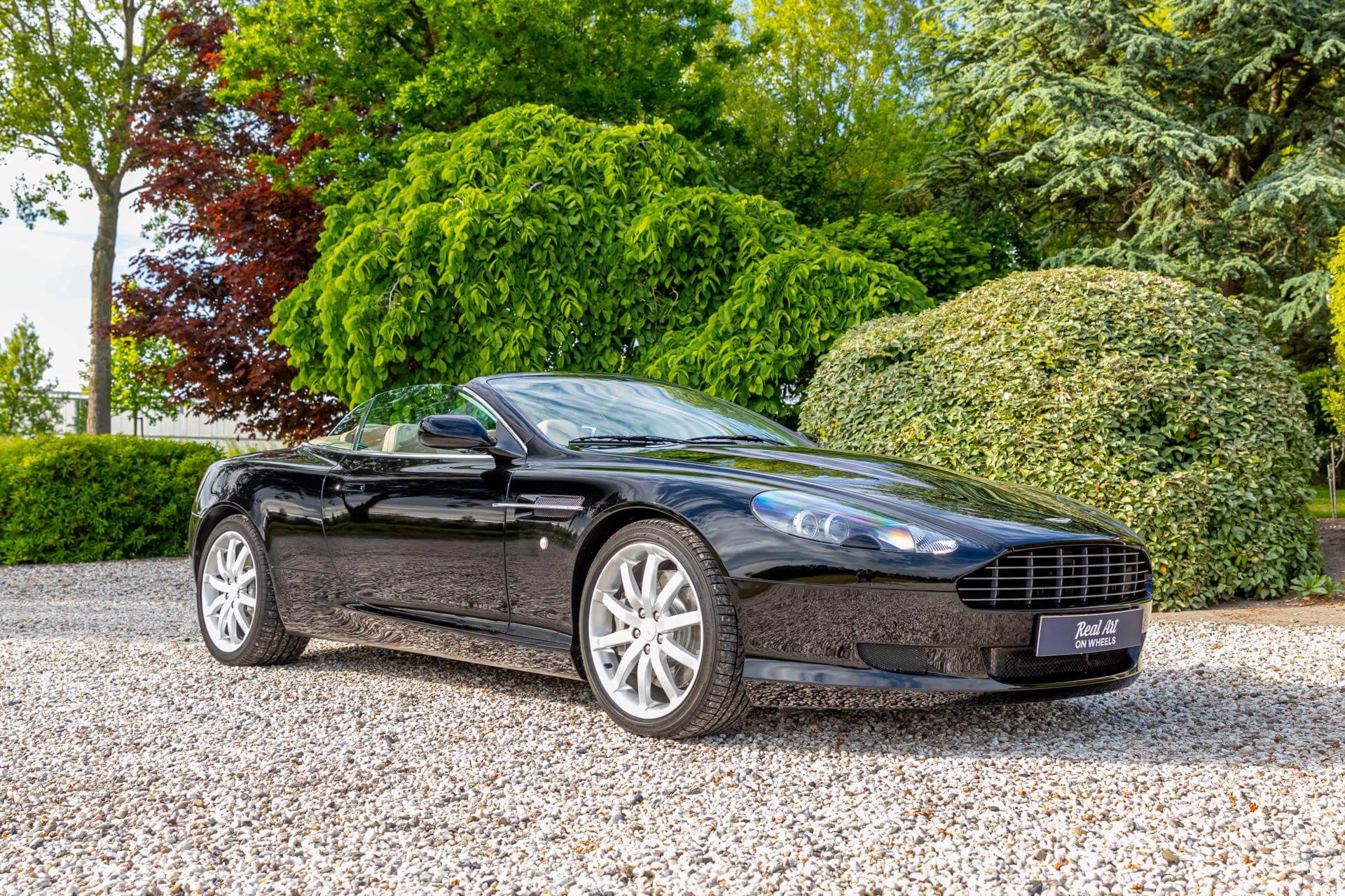 Aston Martin DB9 Volante