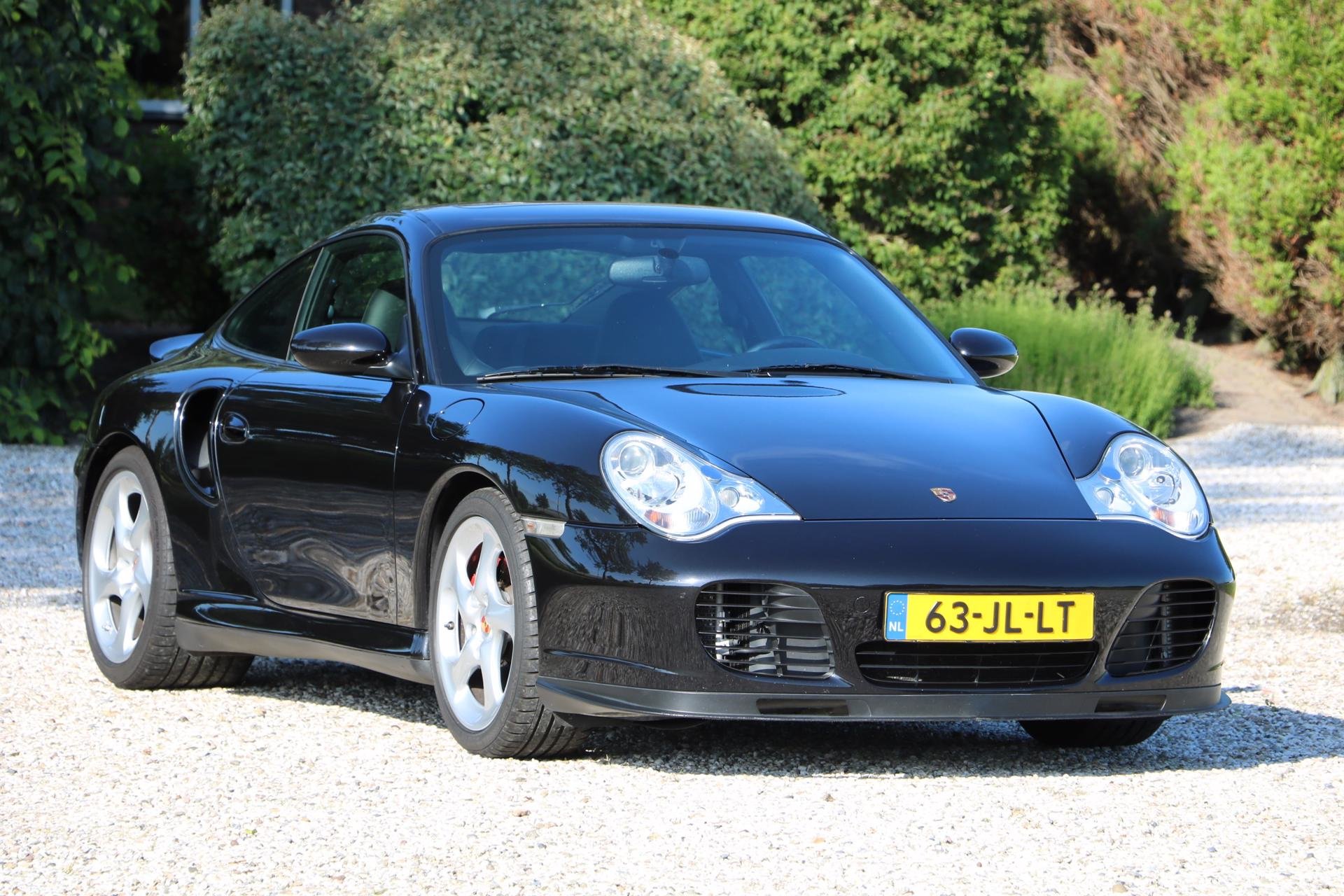 Real Art on Wheels | Porsche 996 Turbo