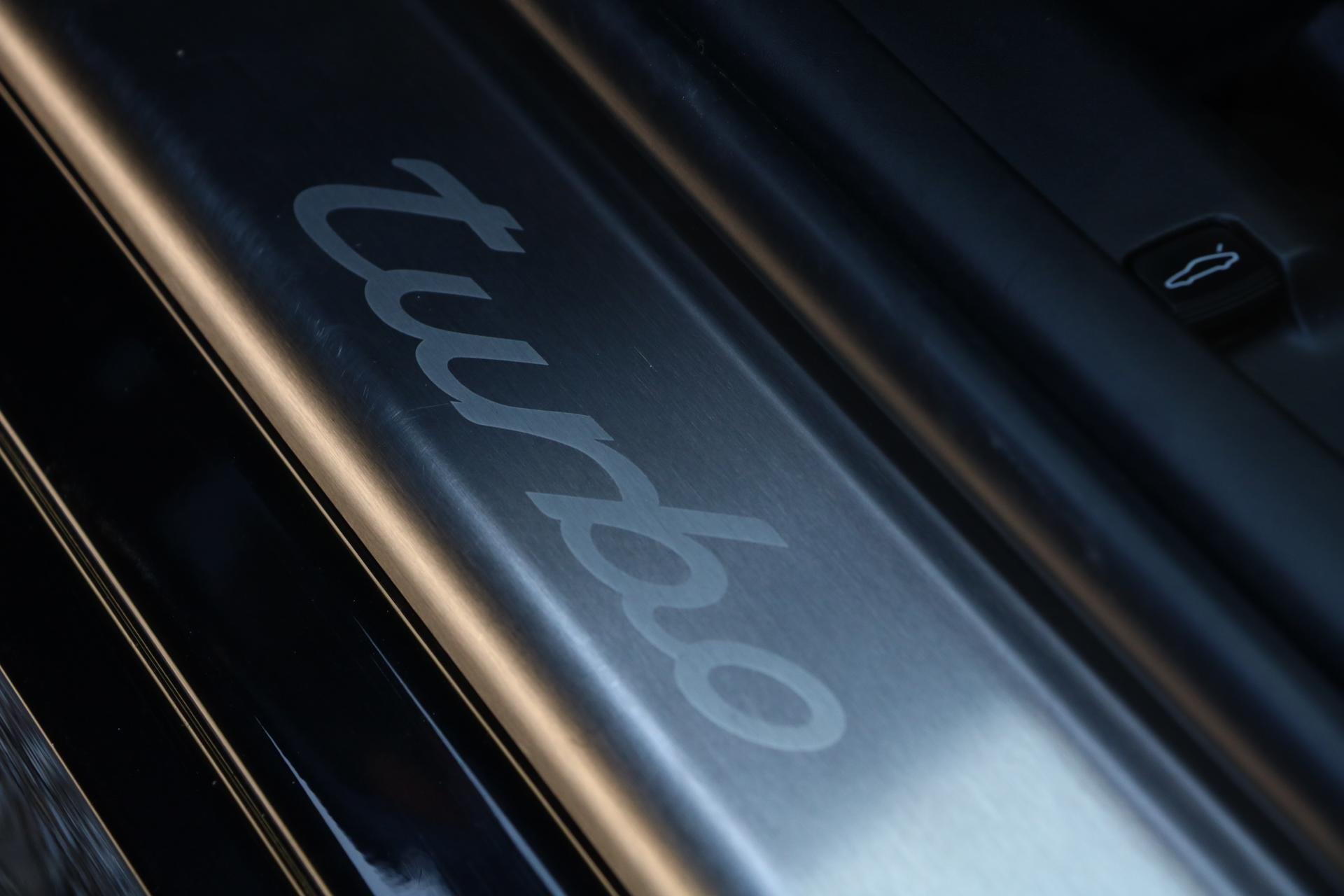 Real Art on Wheels | Porsche 996 Turbo