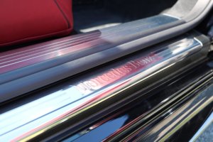 Real Art on Wheels | Mercedes-Benz SL 400