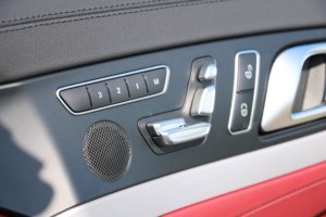 Real Art on Wheels | Mercedes-Benz SL 400