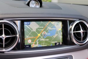 Real Art on Wheels | Mercedes-Benz SL 400