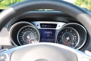 Real Art on Wheels | Mercedes-Benz SL 400