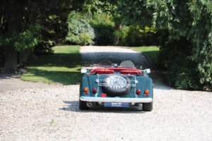 Real Art on Wheels | Morgan Plus 8