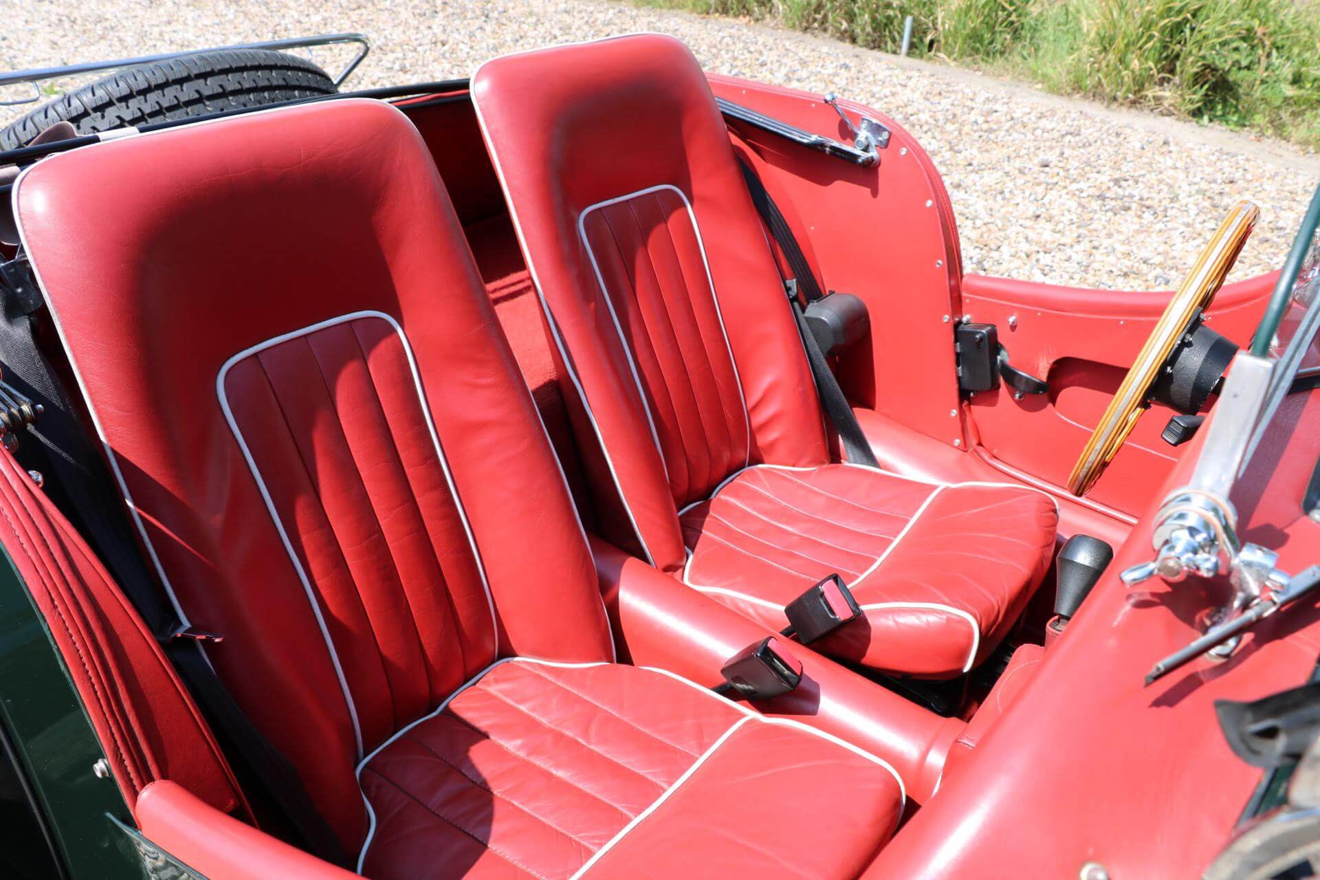 Real Art on Wheels | Morgan Plus 8