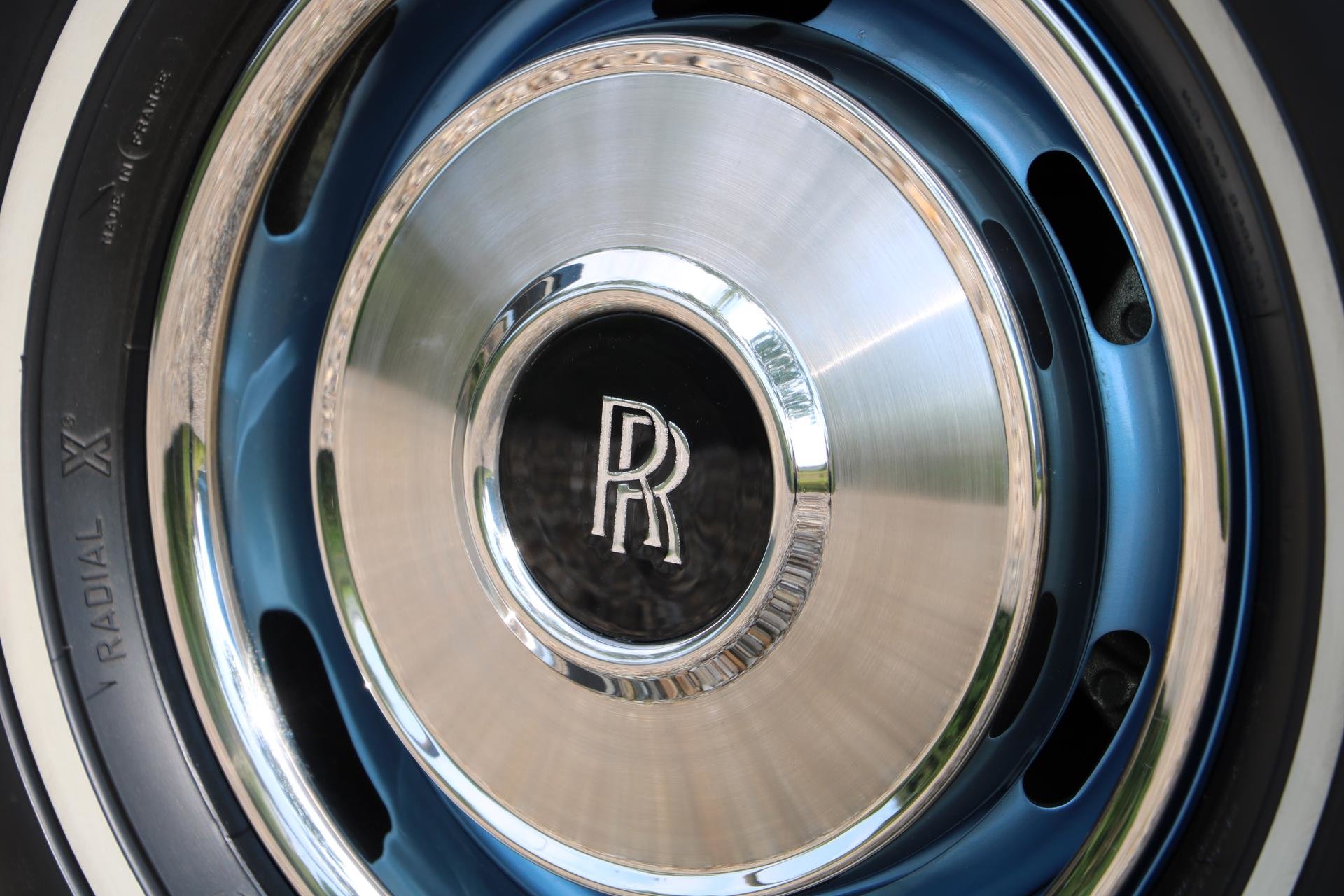Real Art on Wheels | Rolls-Royce Silver Spur by Hooper