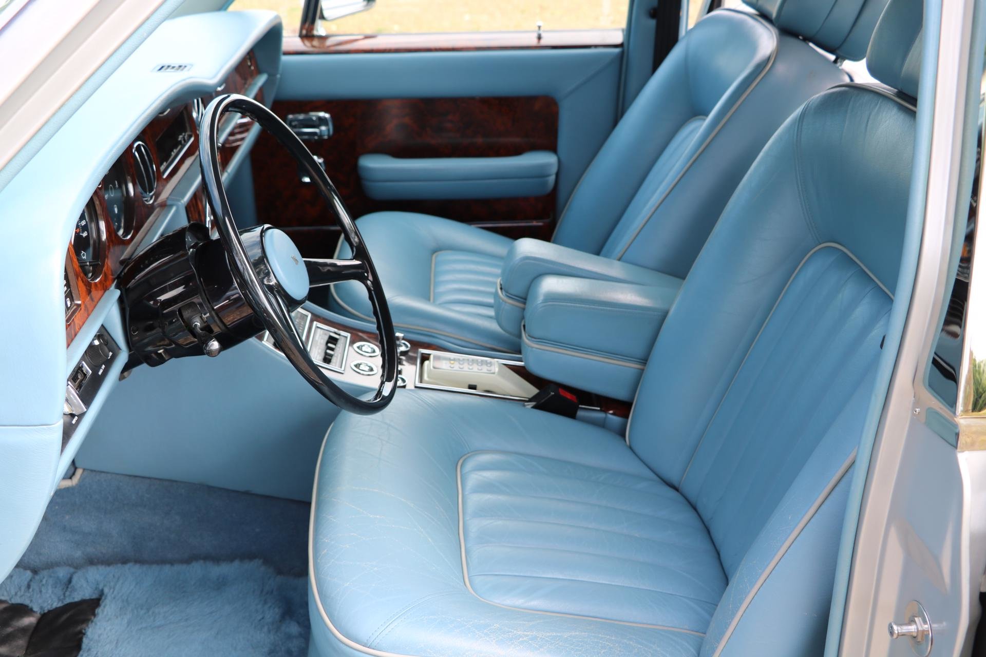 Real Art on Wheels | Rolls-Royce Silver Spur by Hooper