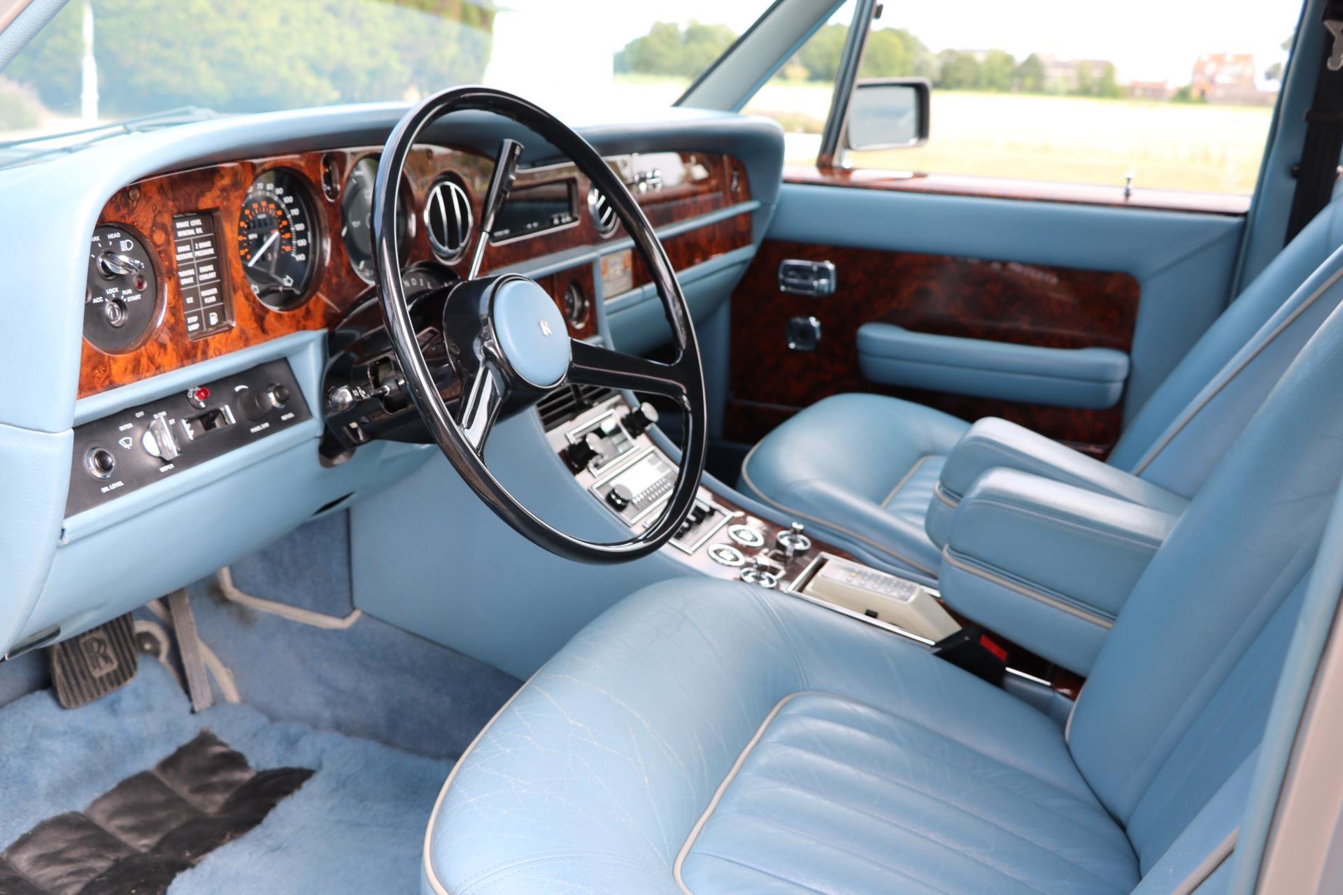 Real Art on Wheels | Rolls-Royce Silver Spur by Hooper
