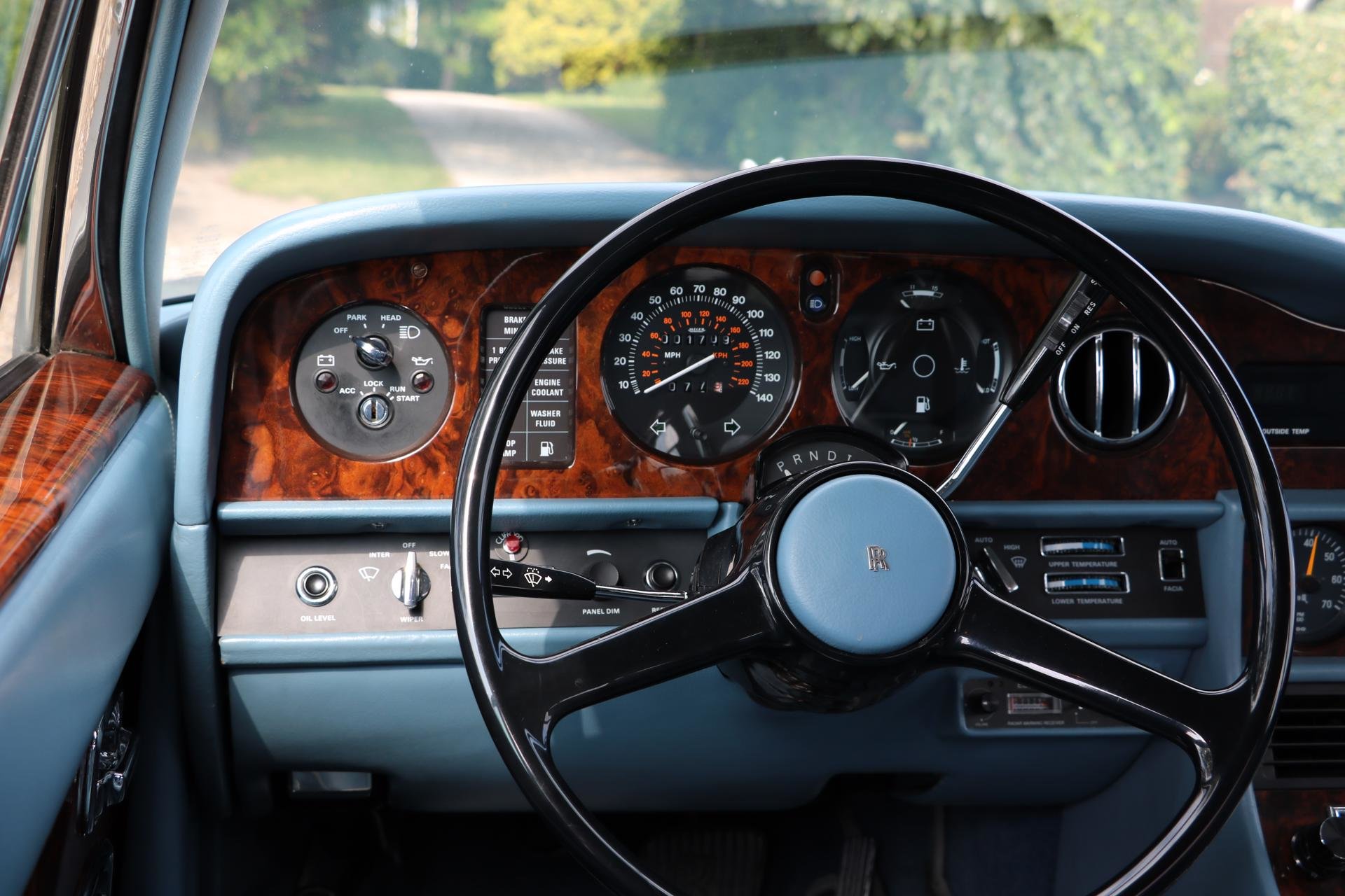 Real Art on Wheels | Rolls-Royce Silver Spur by Hooper