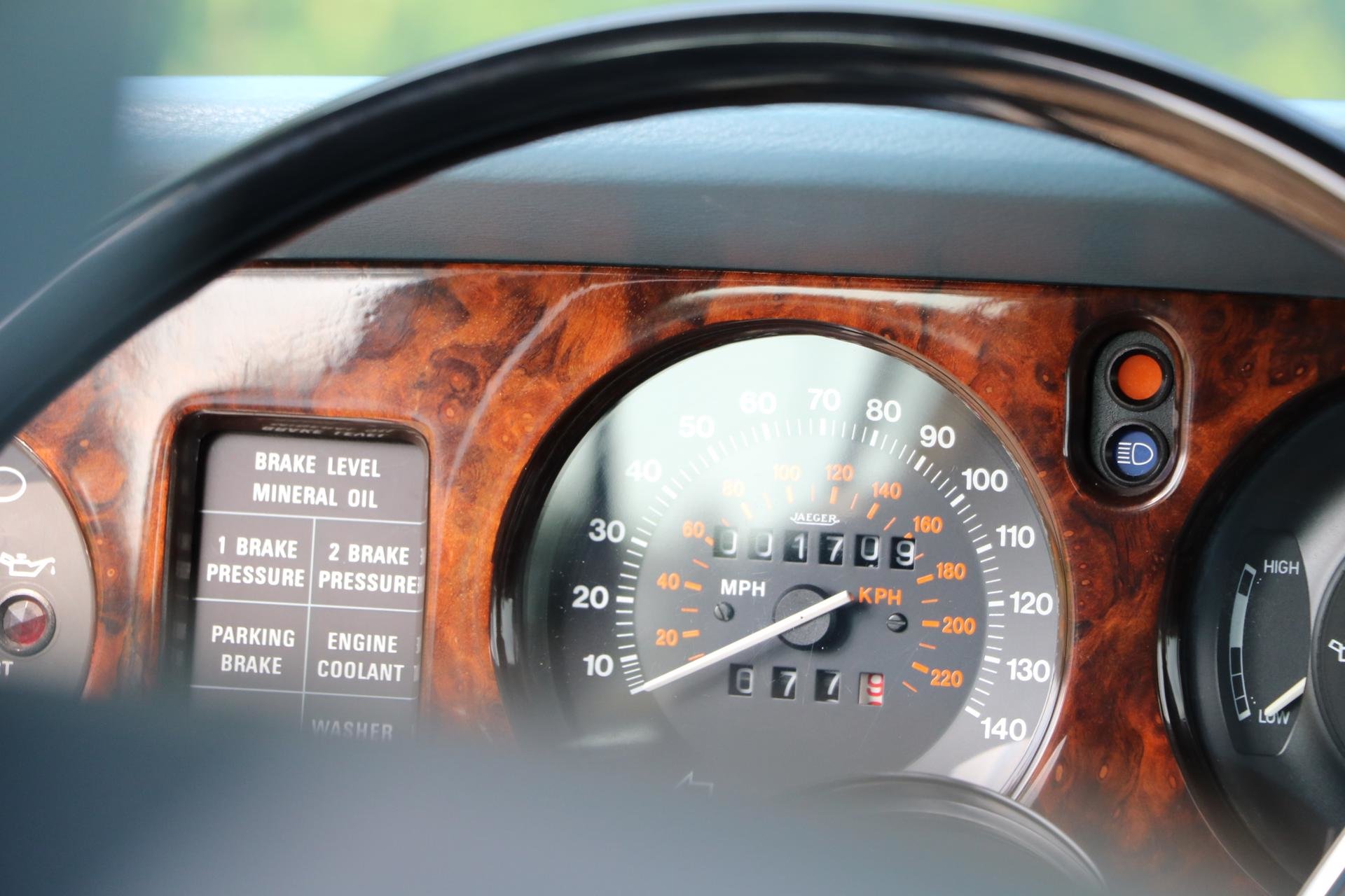 Real Art on Wheels | Rolls-Royce Silver Spur by Hooper