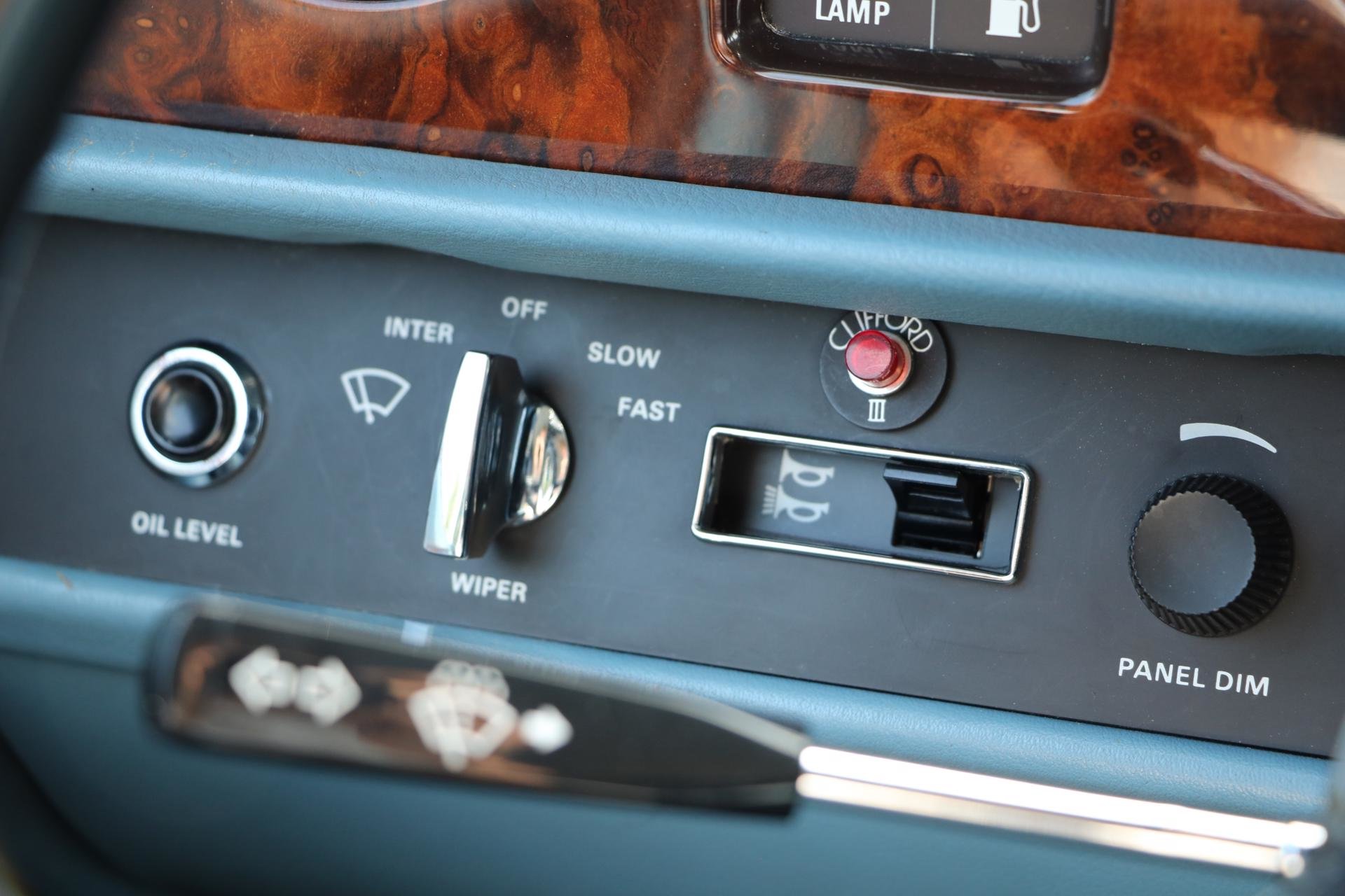 Real Art on Wheels | Rolls-Royce Silver Spur by Hooper