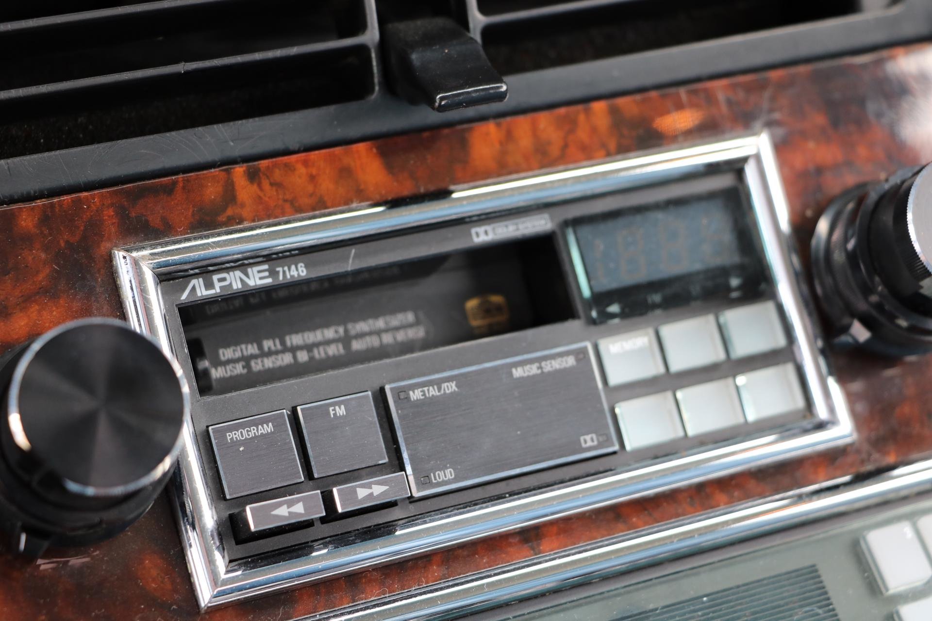 Real Art on Wheels | Rolls-Royce Silver Spur by Hooper