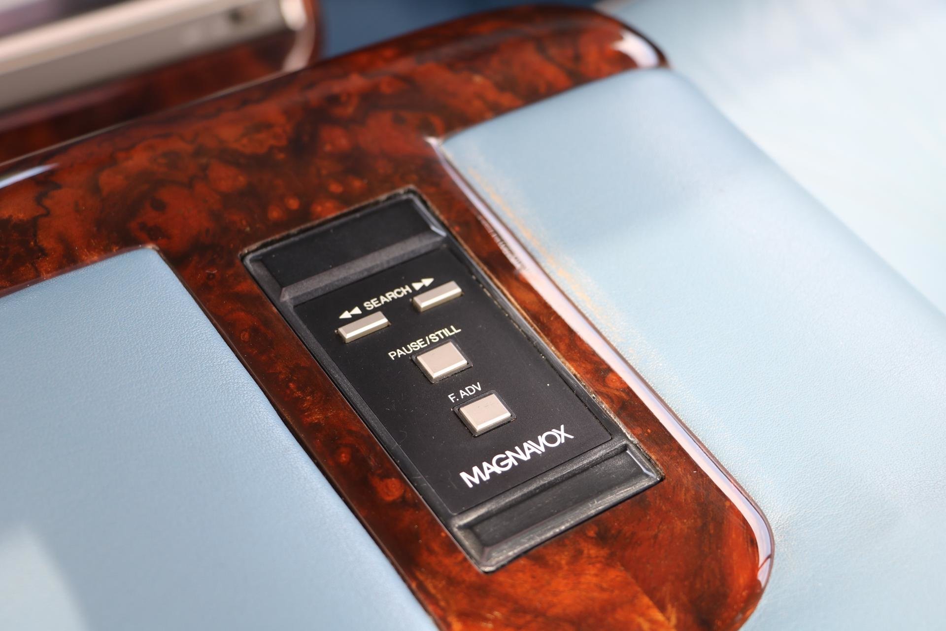 Real Art on Wheels | Rolls-Royce Silver Spur by Hooper