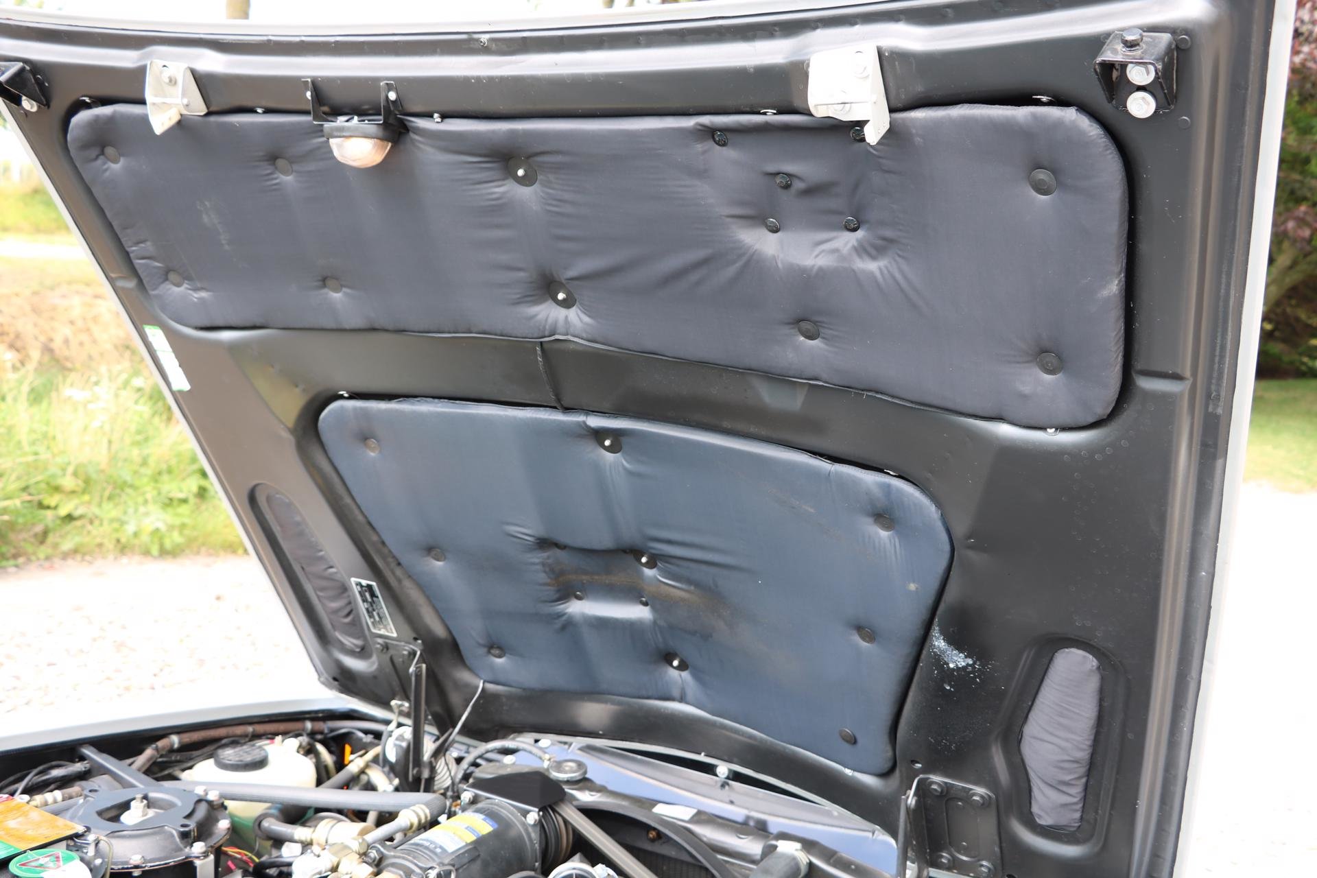 Real Art on Wheels | Rolls-Royce Silver Spur by Hooper