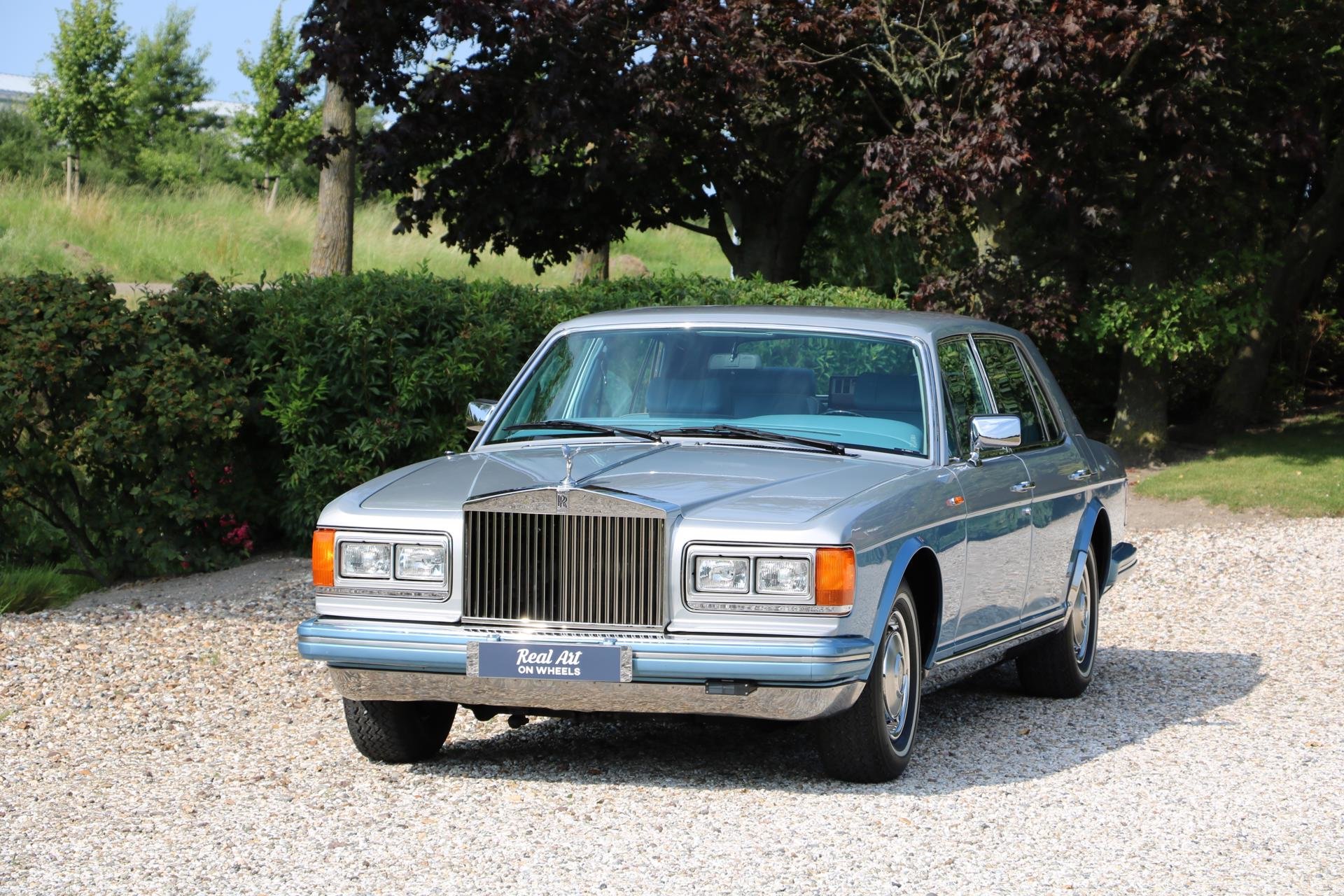 Real Art on Wheels | Rolls-Royce Silver Spur by Hooper