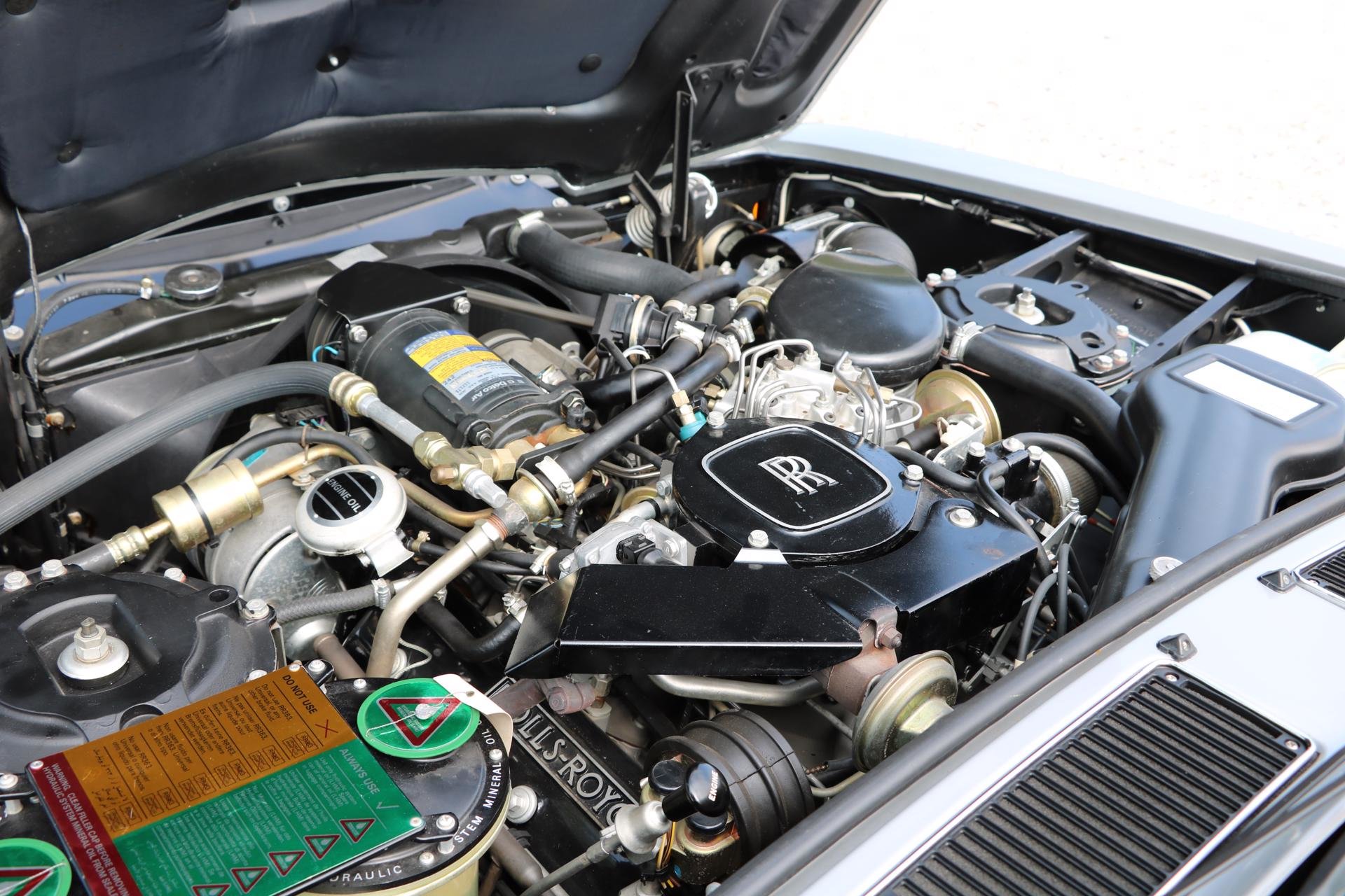 Real Art on Wheels | Rolls-Royce Silver Spur by Hooper