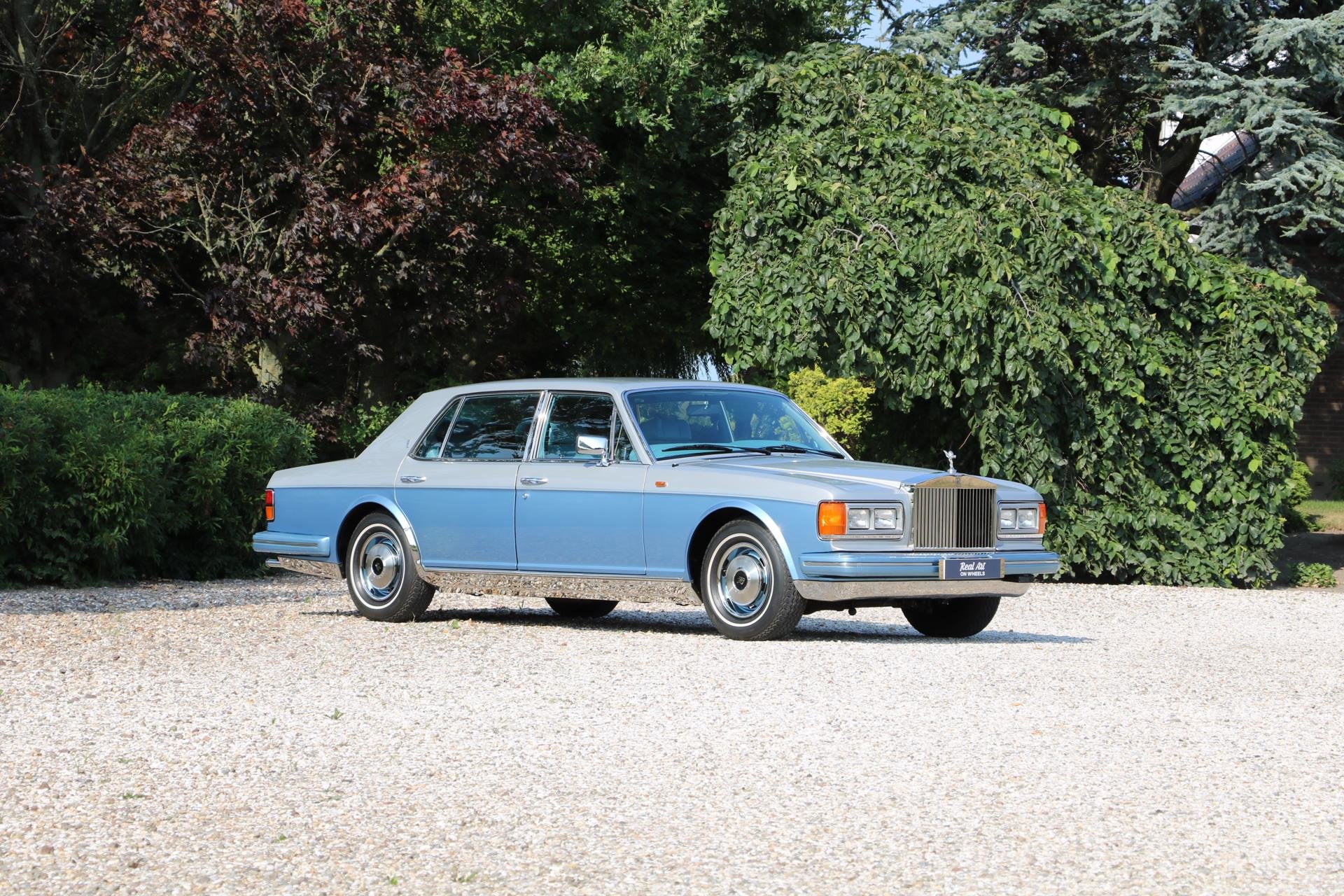 Real Art on Wheels | Rolls-Royce Silver Spur by Hooper