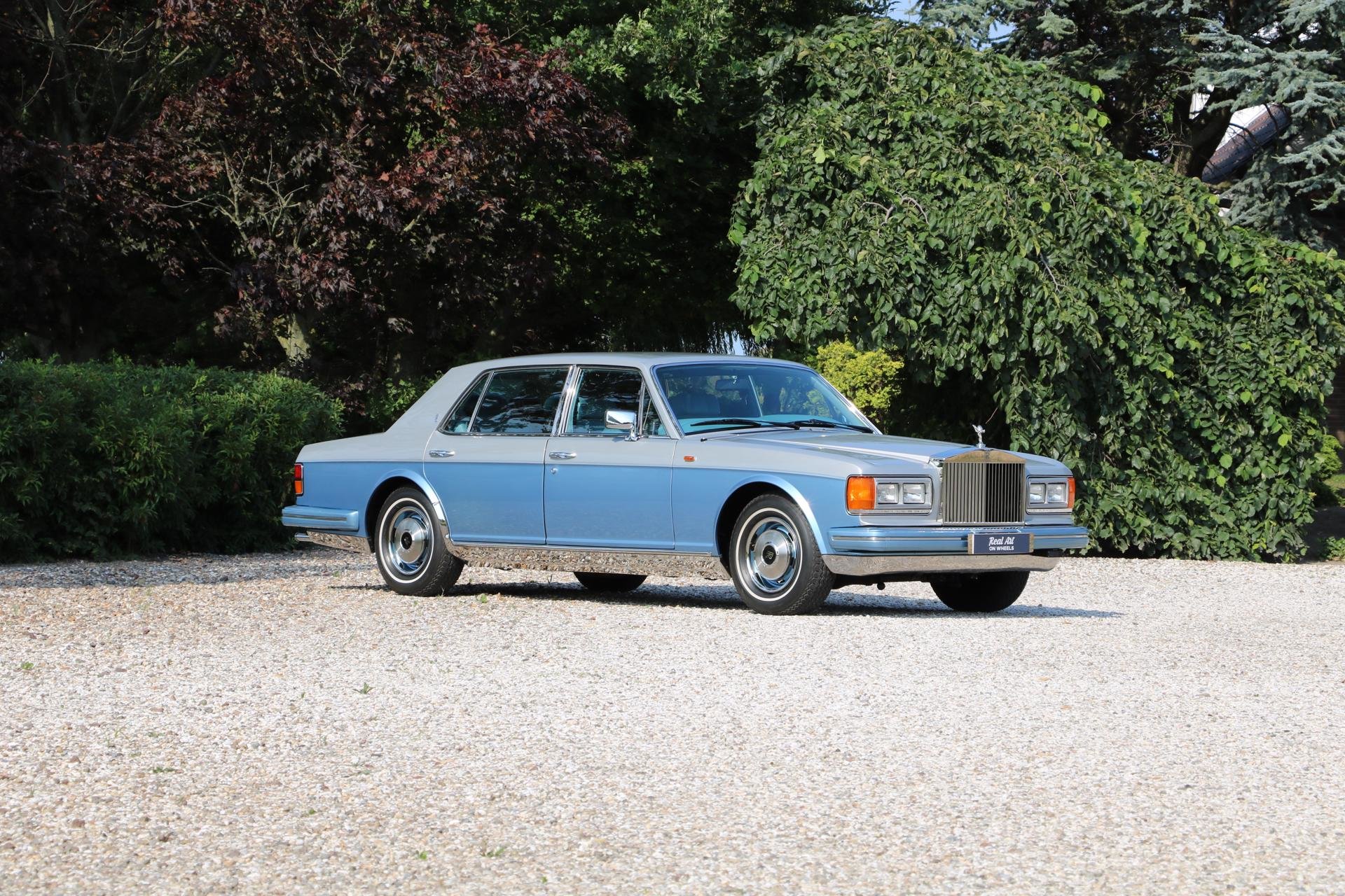 Real Art on Wheels | Rolls-Royce Silver Spur by Hooper