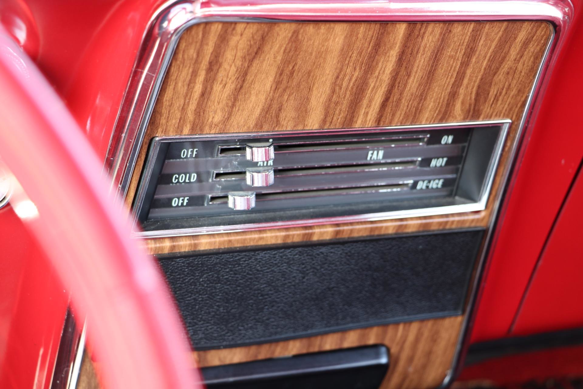 Real Art on Wheels | Chevrolet Camaro RS