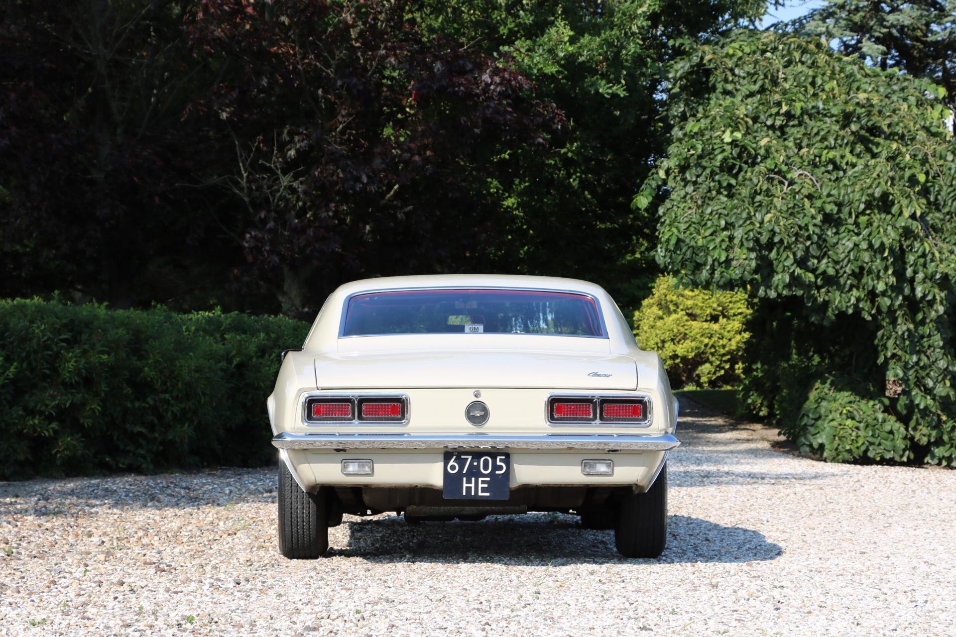 Real Art on Wheels | Chevrolet Camaro RS