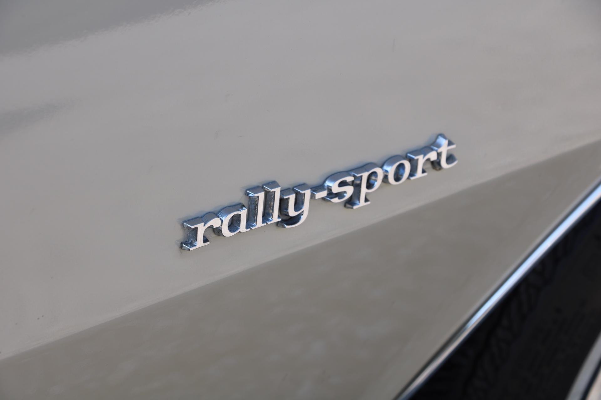 Real Art on Wheels | Chevrolet Camaro RS