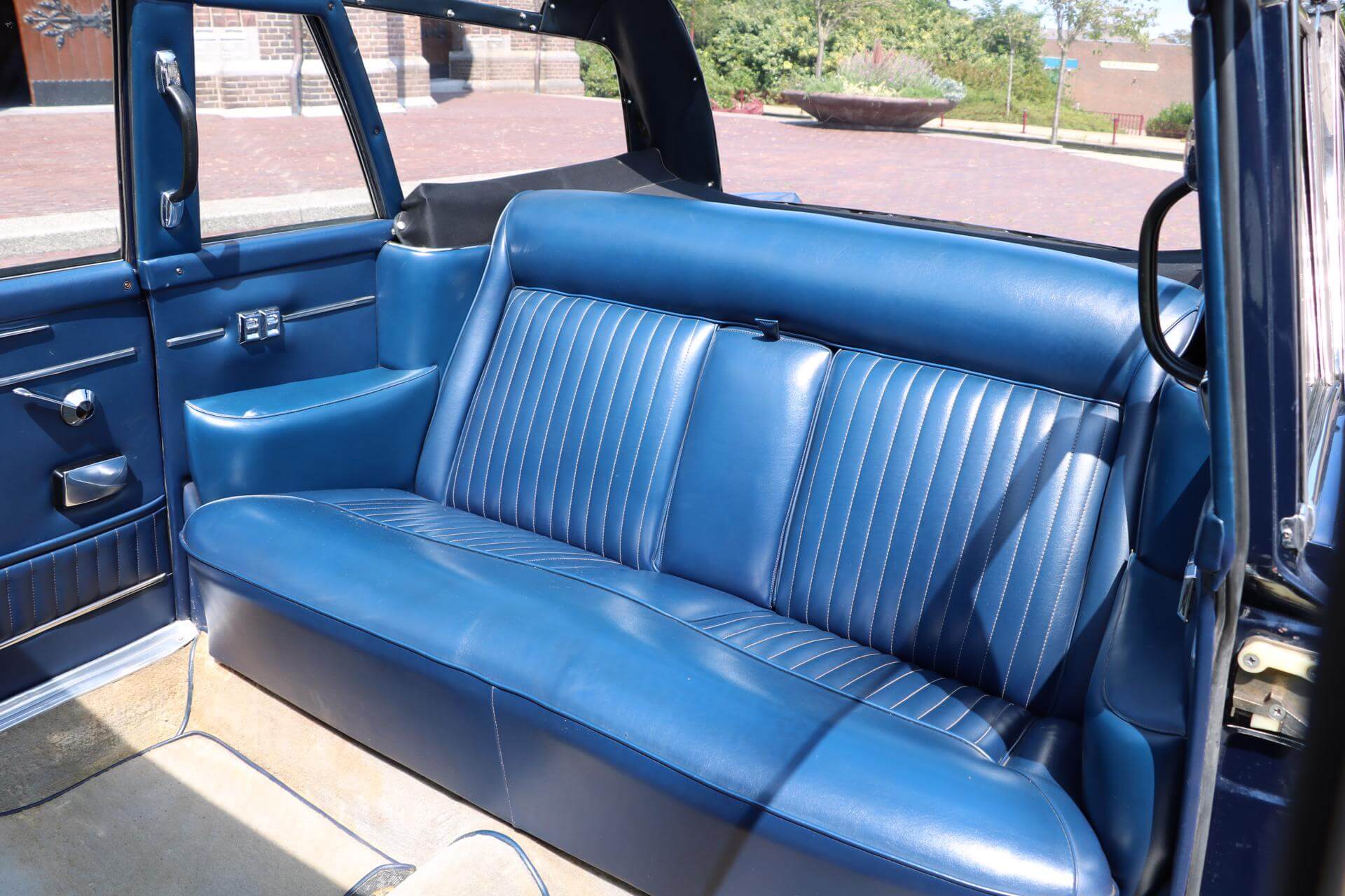 Real Art on Wheels | Fiat 2300 Presidenziale Landaulette