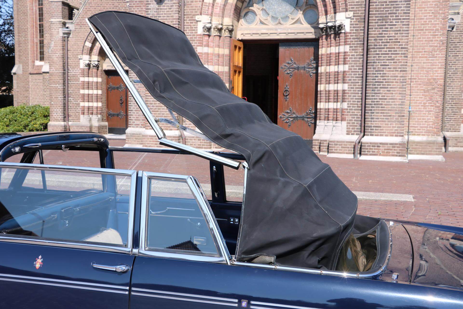 Real Art on Wheels | Fiat 2300 Presidenziale Landaulette