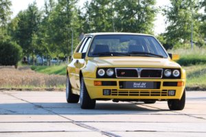 Real Art on Wheels | 1992 Lancia Delta HF Integrale Evoluzione