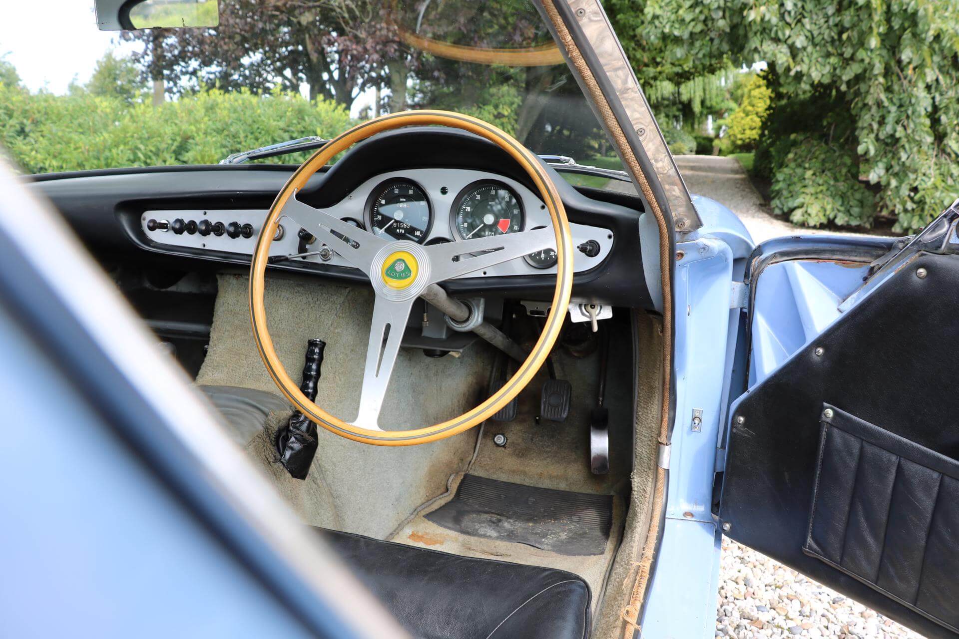 Real Art on Wheels | Lotus Elite