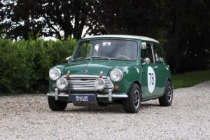 Real Art on Wheels | Mini Cooper Mark II