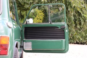 Real Art on Wheels | Mini Cooper Mark II