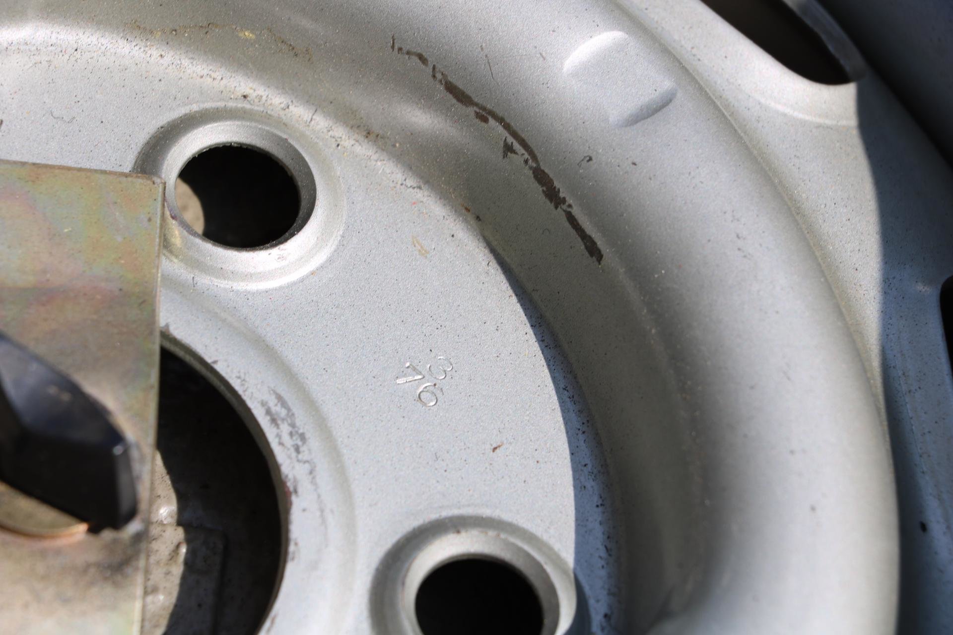 Real Art on Wheels | Porsche 911 Carrera 3.0