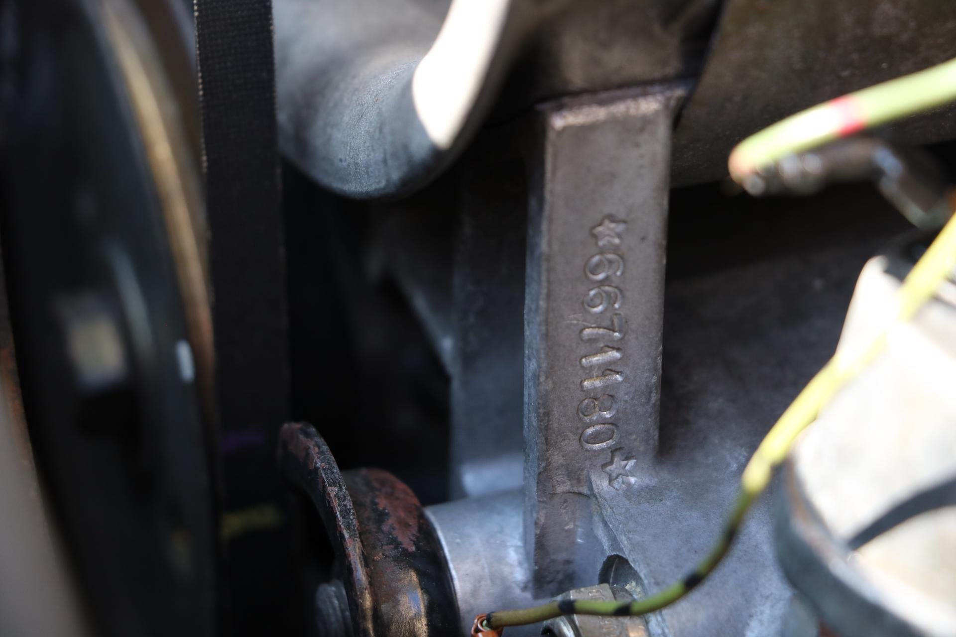 Real Art on Wheels | Porsche 911 Carrera 3.0