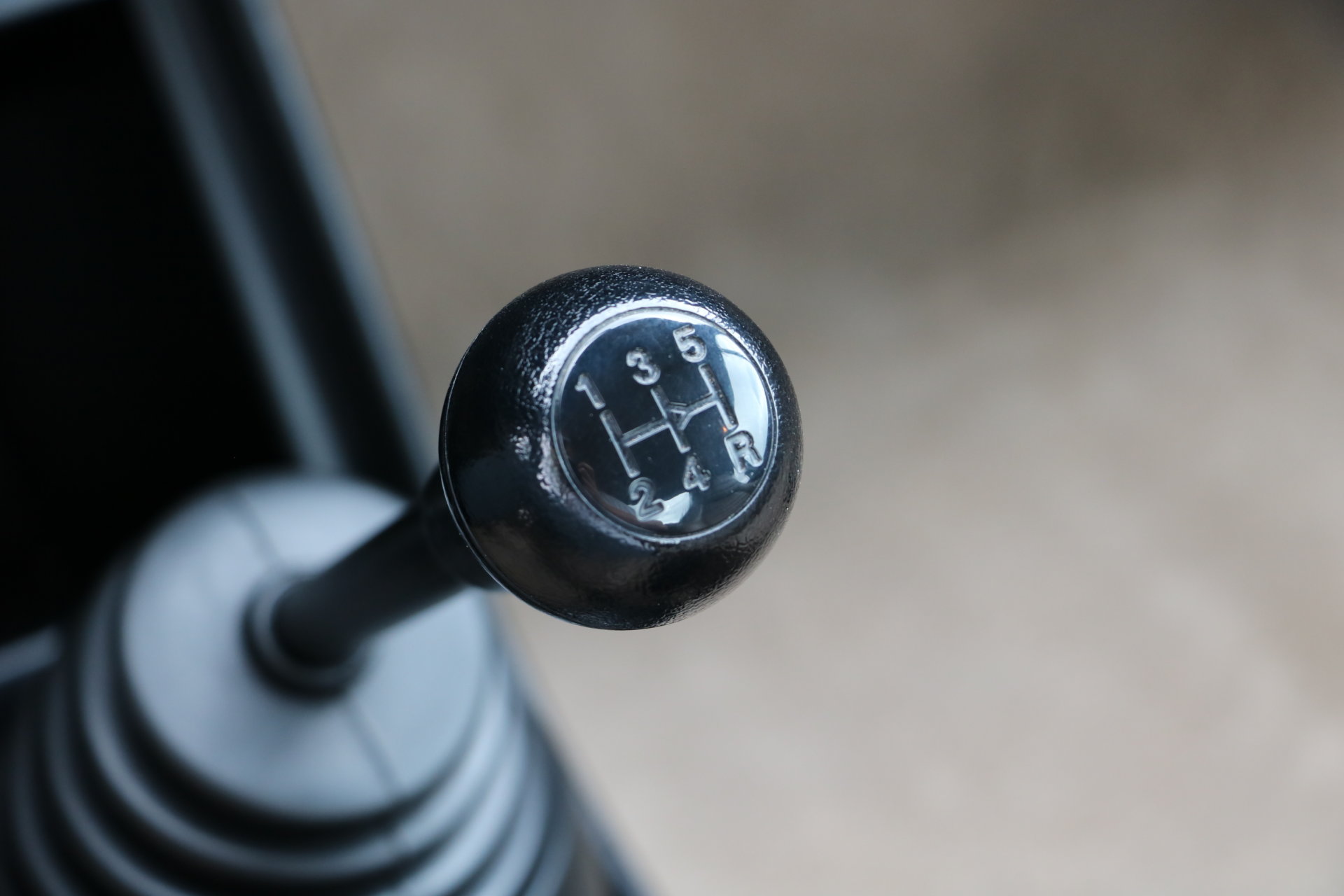 Real Art on Wheels | Porsche 911 Carrera 3.2