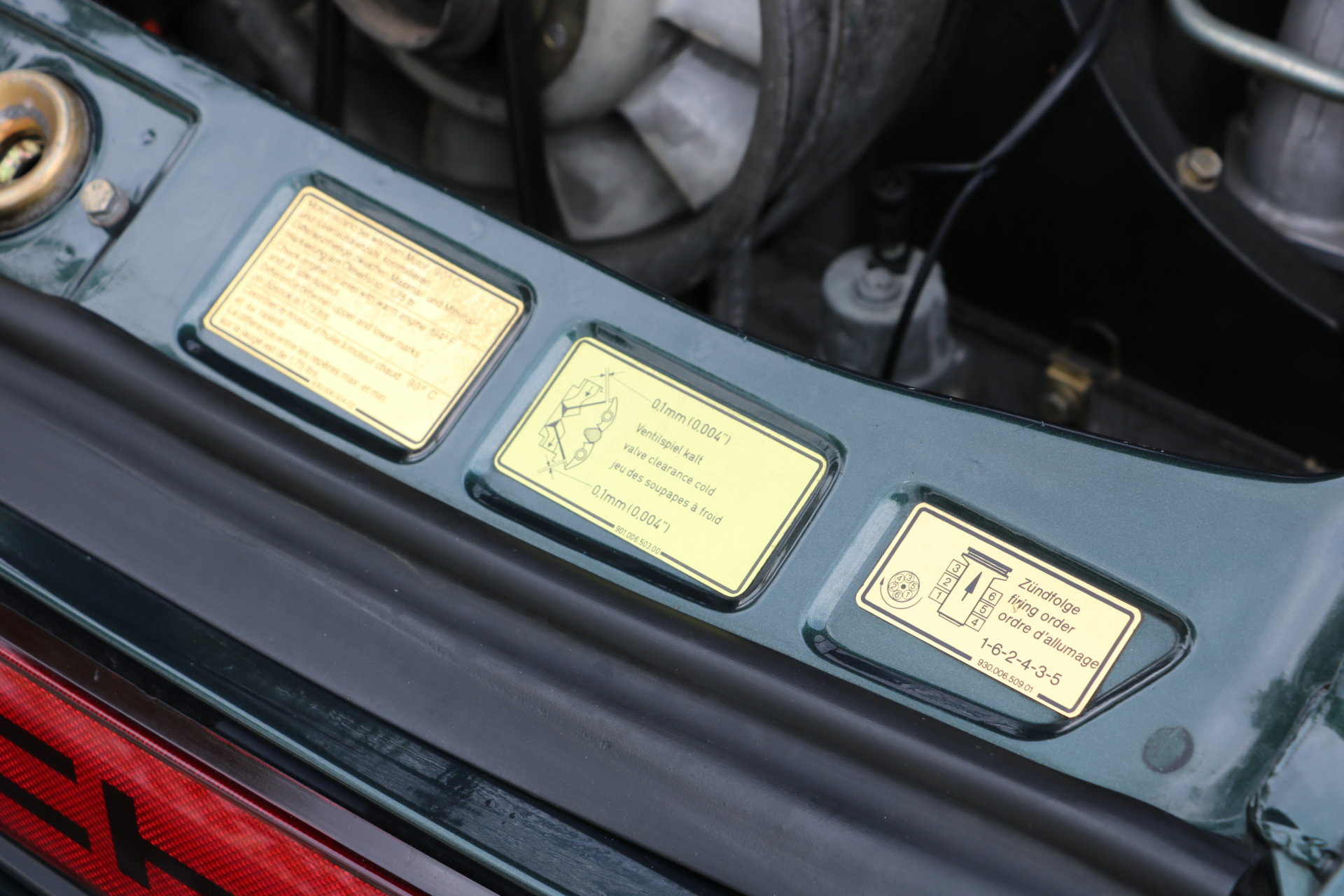 Real Art on Wheels | Porsche 911 Carrera 3.2