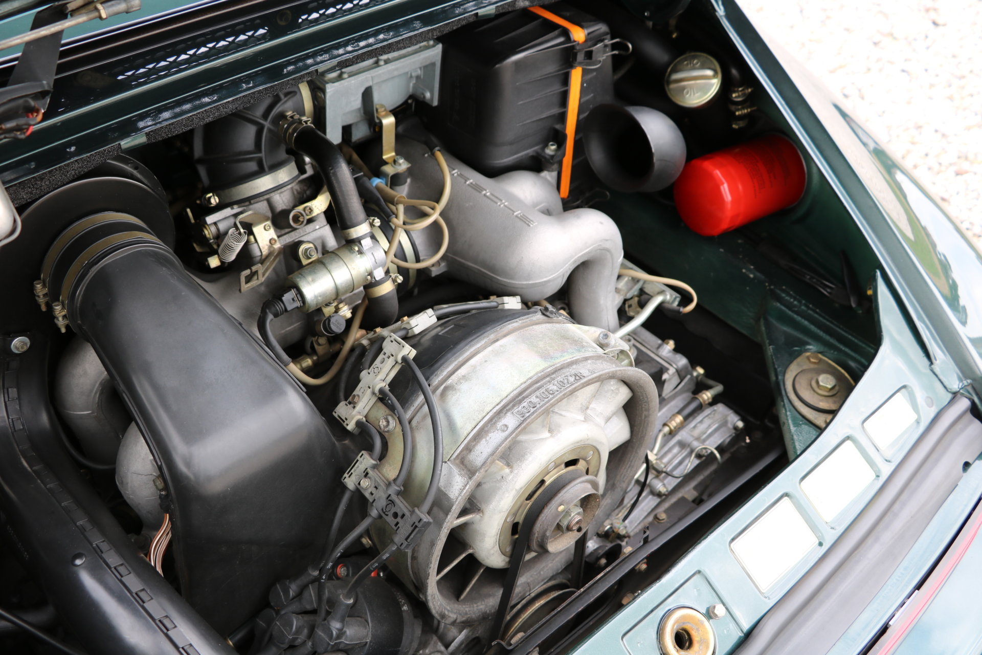 Real Art on Wheels | Porsche 911 Carrera 3.2