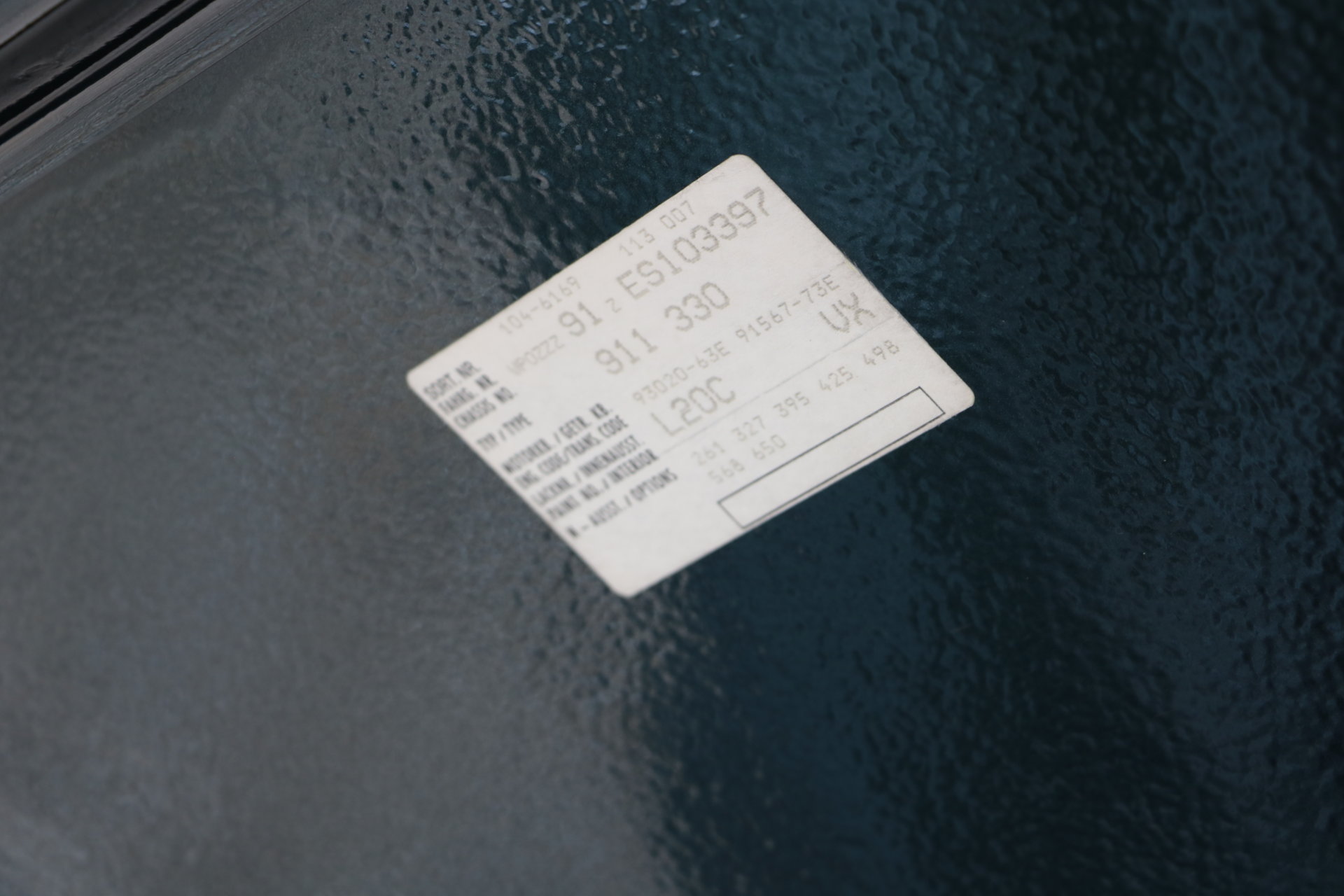 Real Art on Wheels | Porsche 911 Carrera 3.2