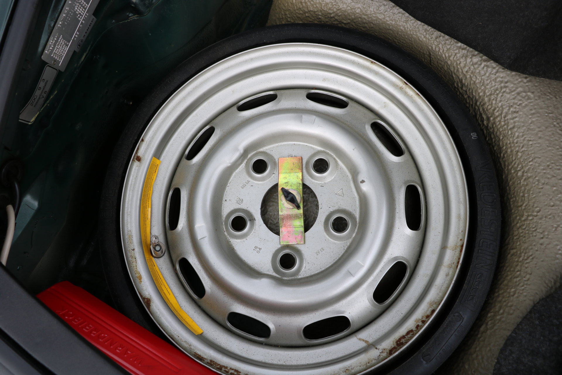 Real Art on Wheels | Porsche 911 Carrera 3.2