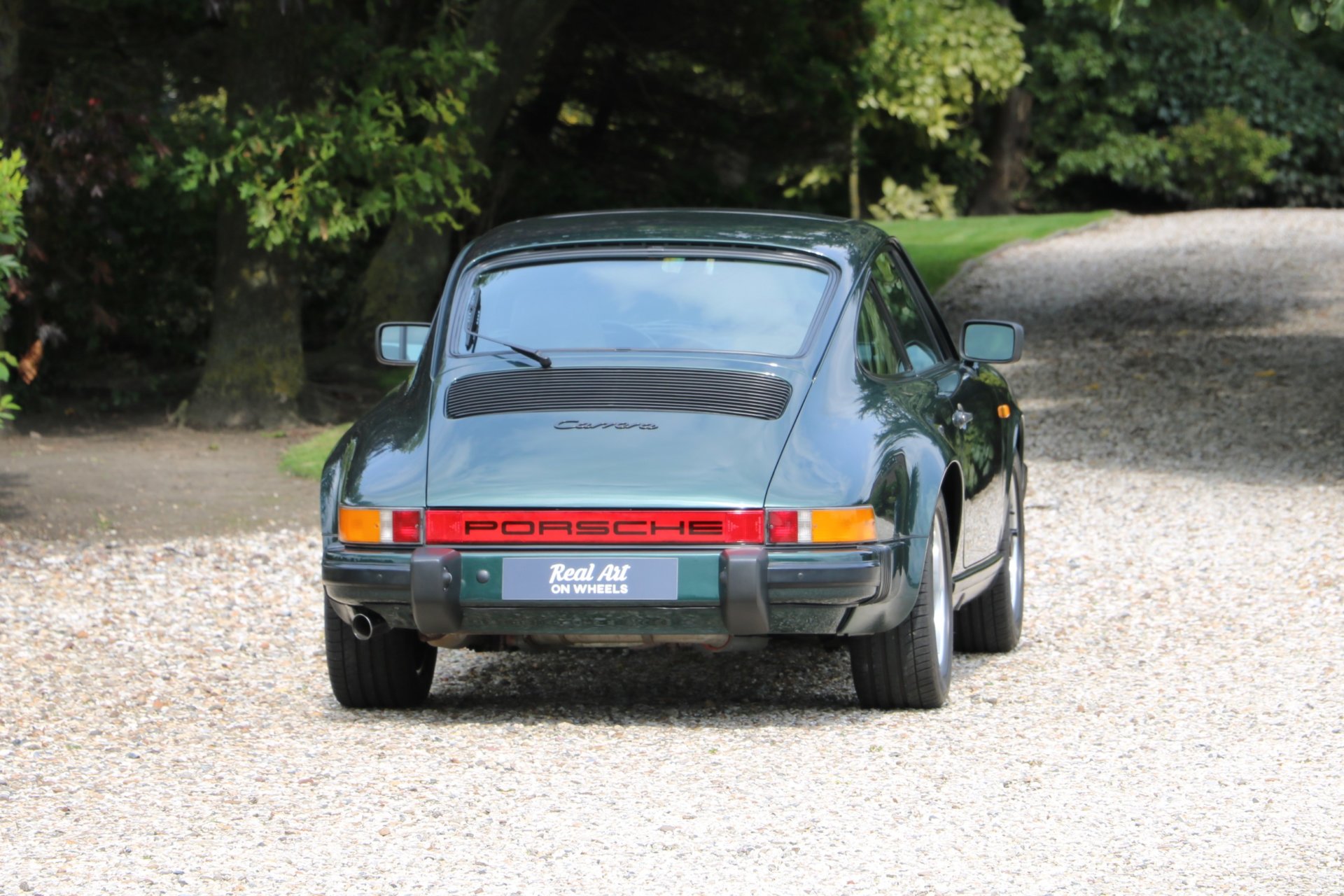 Real Art on Wheels | Porsche 911 Carrera 3.2