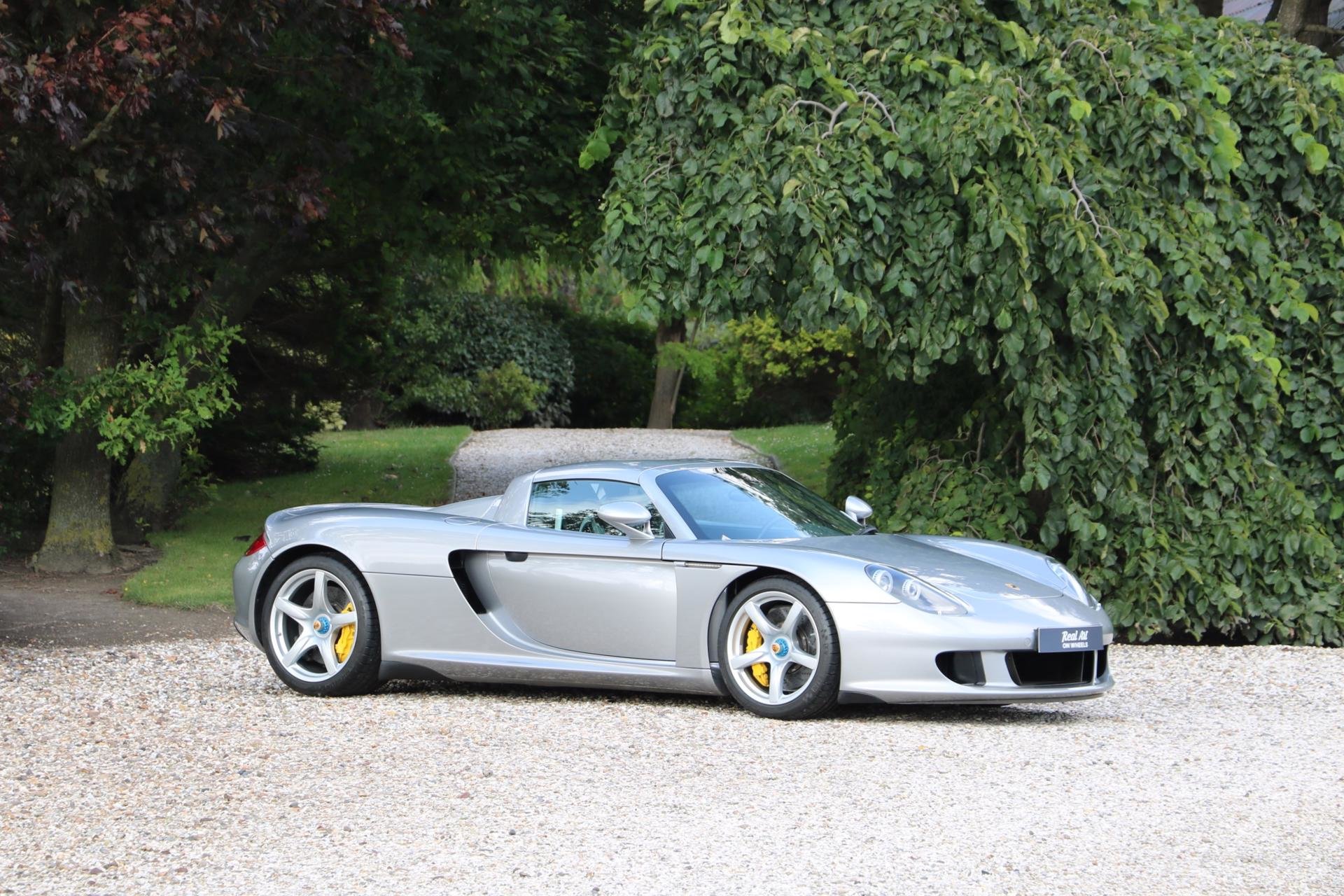 Real Art on Wheels | Porsche Carrera GT