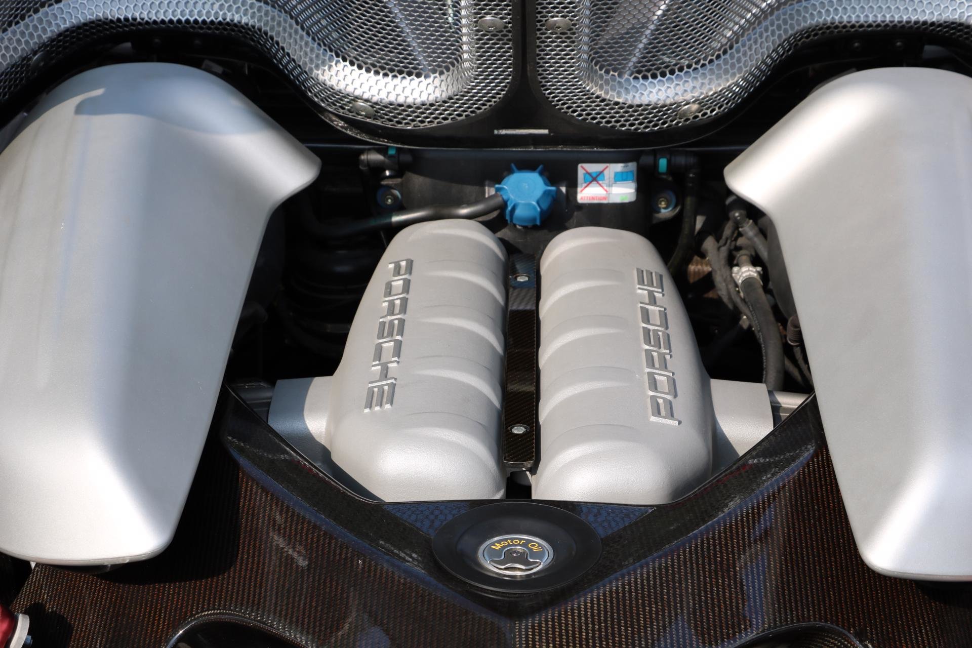 Real Art on Wheels | Porsche Carrera GT