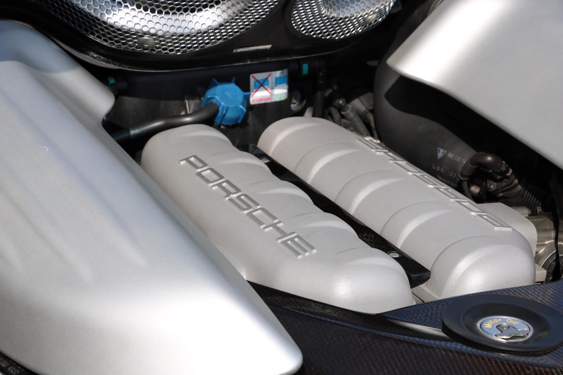 Real Art on Wheels | Porsche Carrera GT