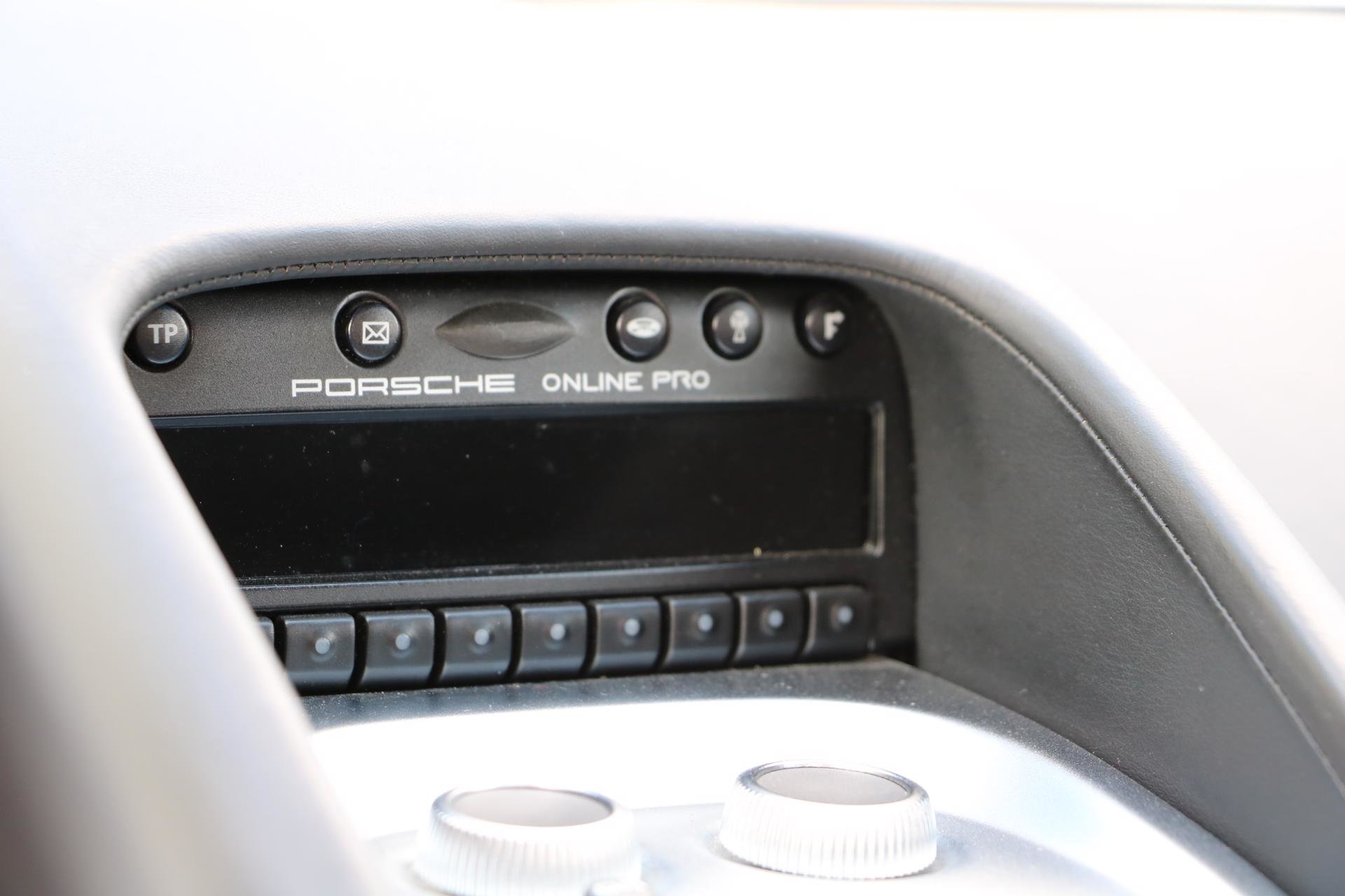 Real Art on Wheels | Porsche Carrera GT