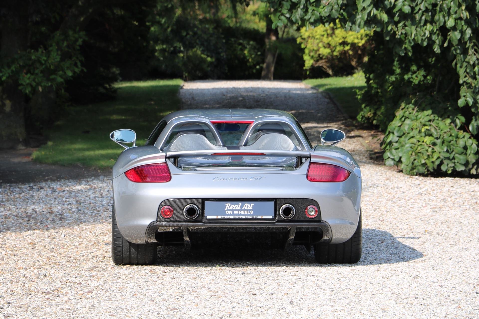 Real Art on Wheels | Porsche Carrera GT