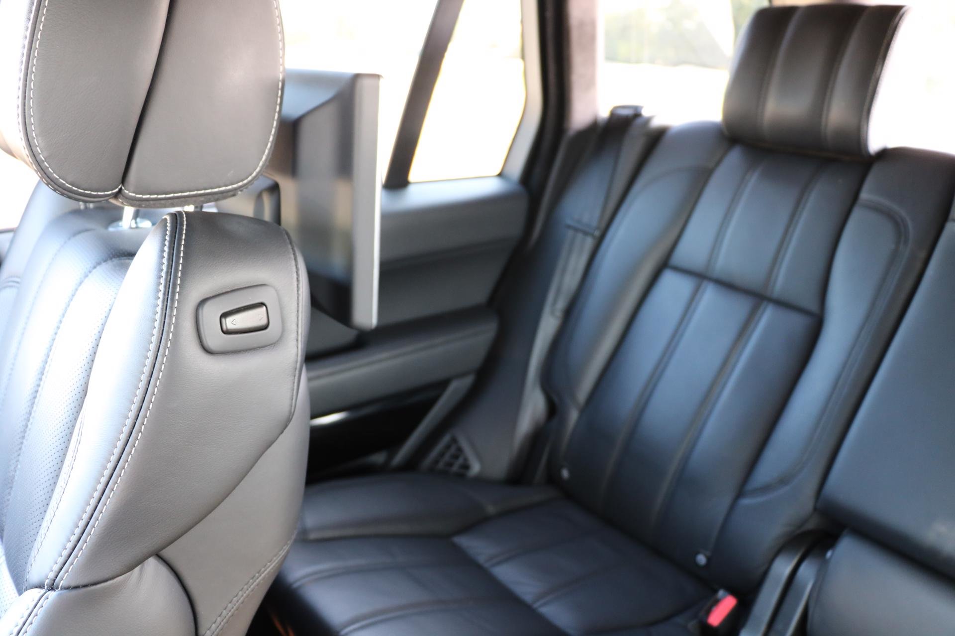 Real Art on Wheels | Range Rover Autobiography SDV8